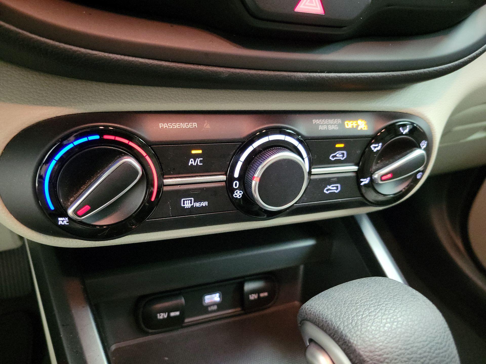 Thumbnail: 2023 Kia Soul - 17