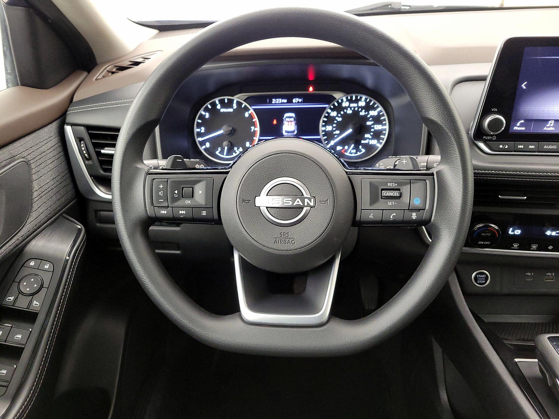 Thumbnail: 2023 Nissan Rogue - 10
