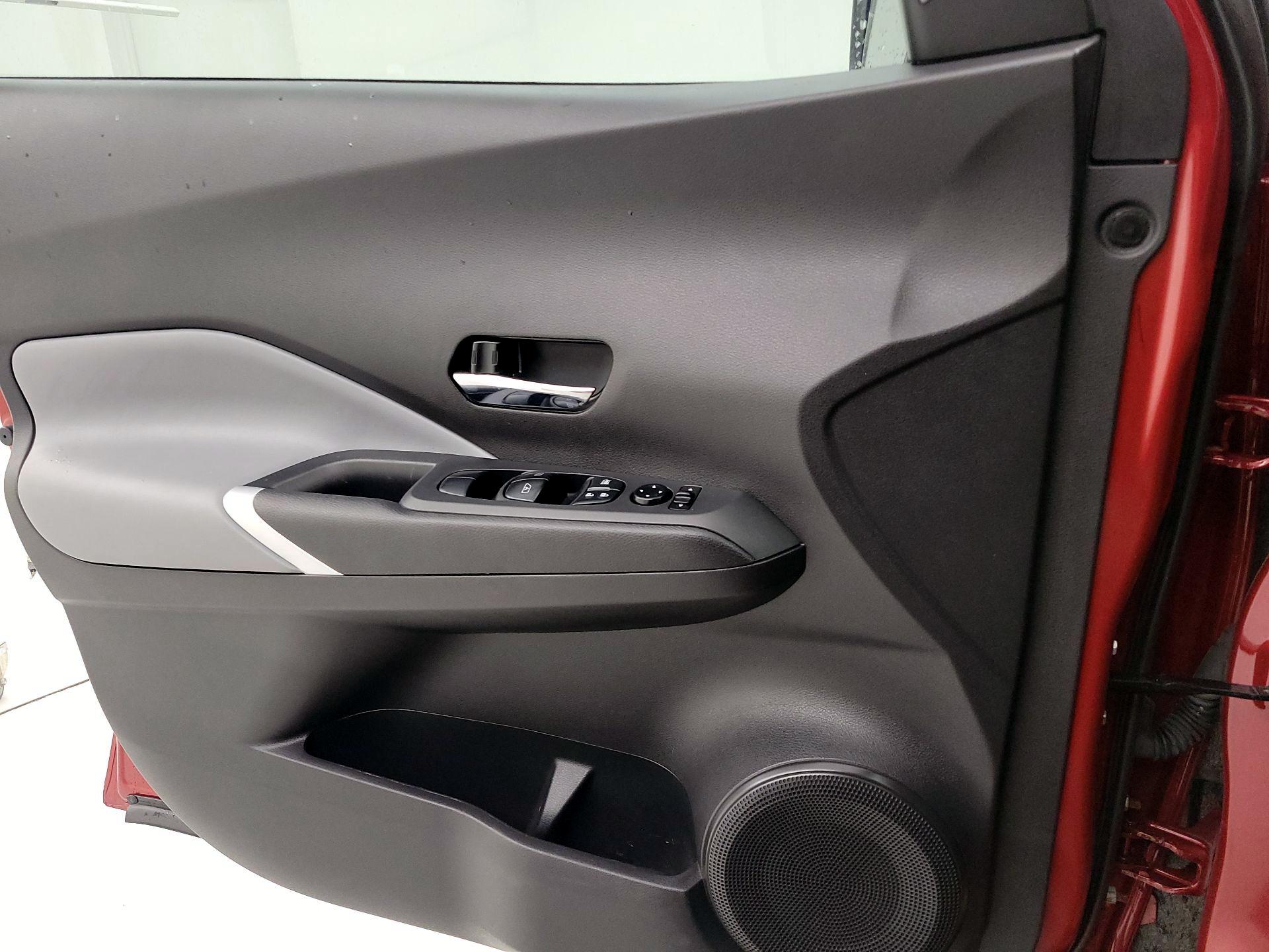 Thumbnail: 2024 Nissan Kicks - 12
