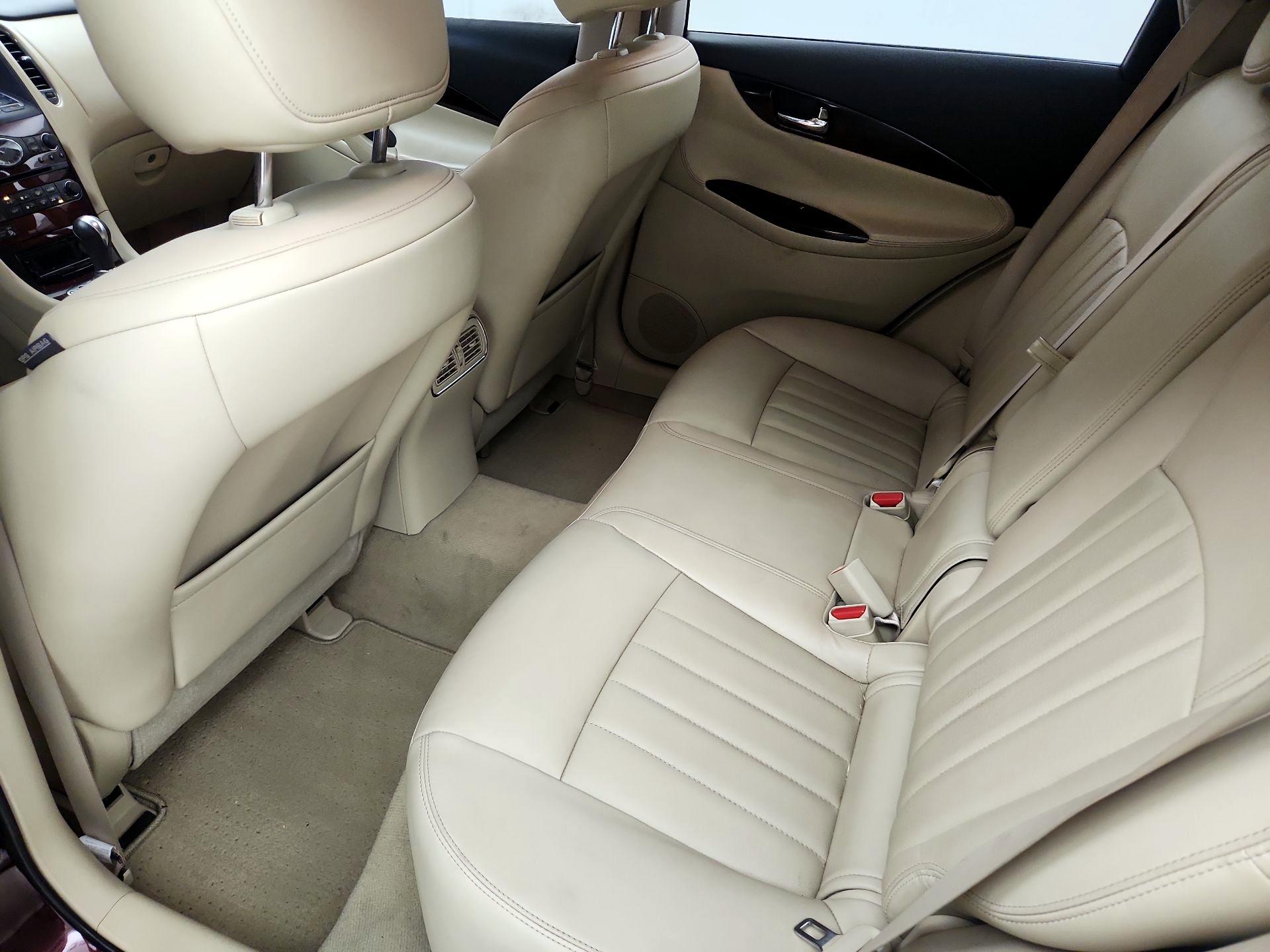 Thumbnail: 2016 INFINITI QX50 - 20