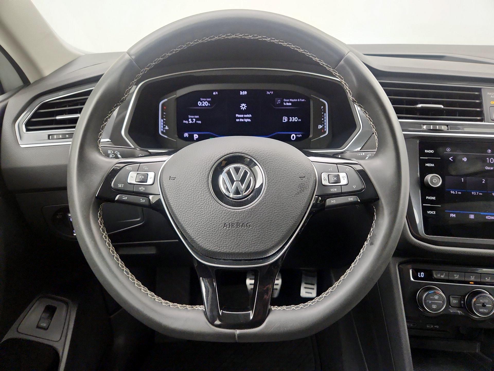 Thumbnail: 2021 Volkswagen Tiguan - 10