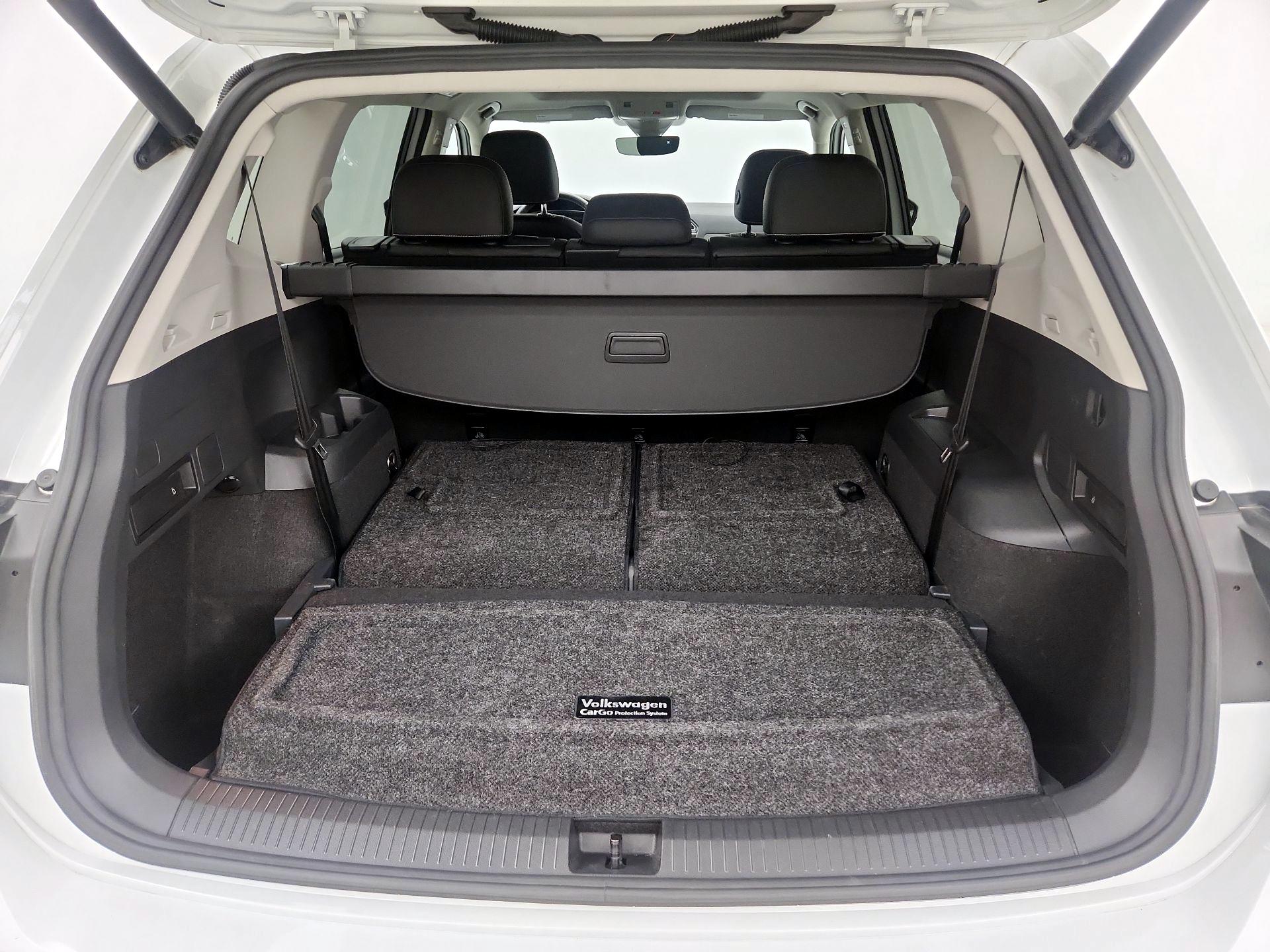 Thumbnail: 2021 Volkswagen Tiguan - 19