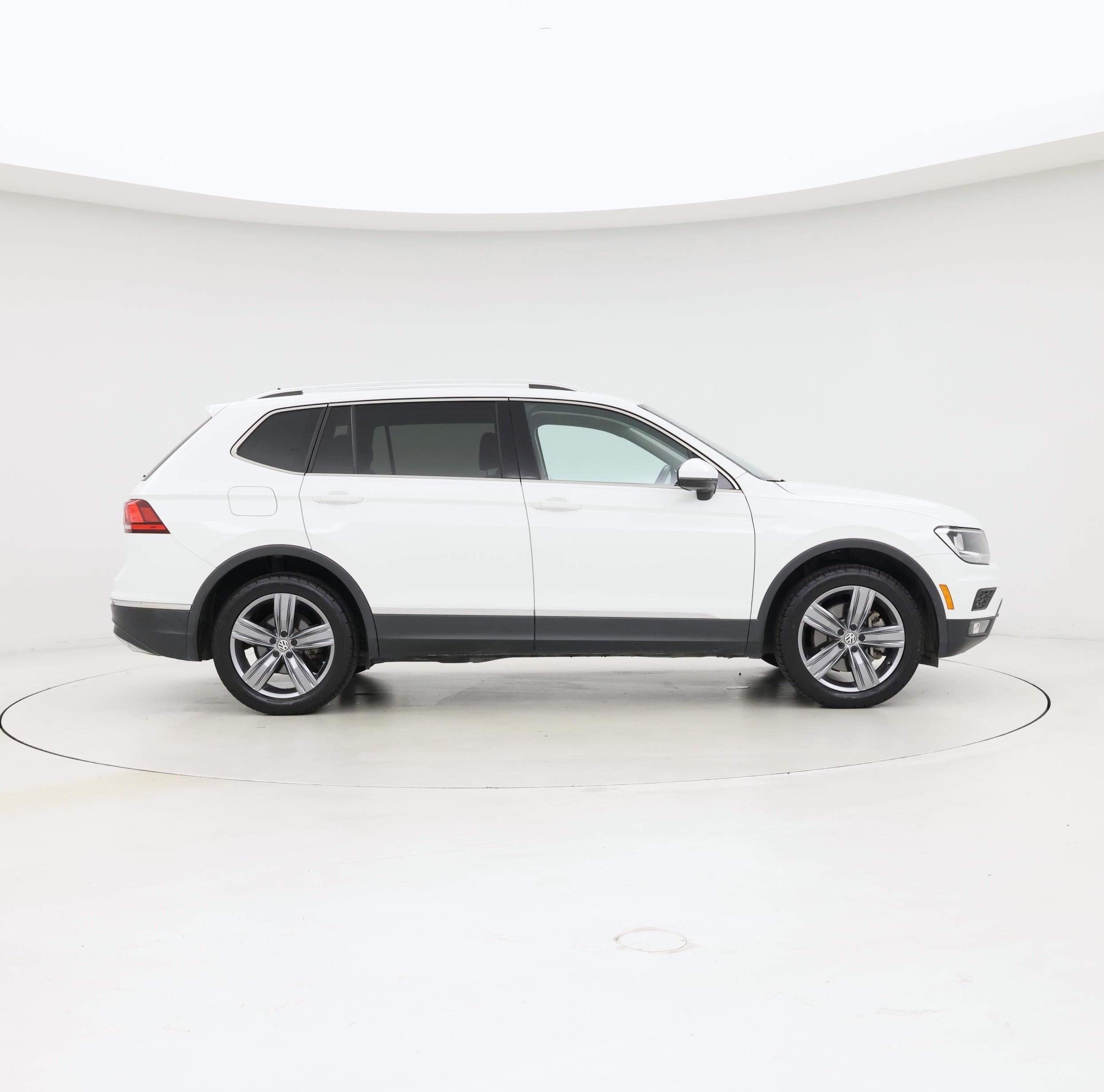 Thumbnail: 2021 Volkswagen Tiguan - 7