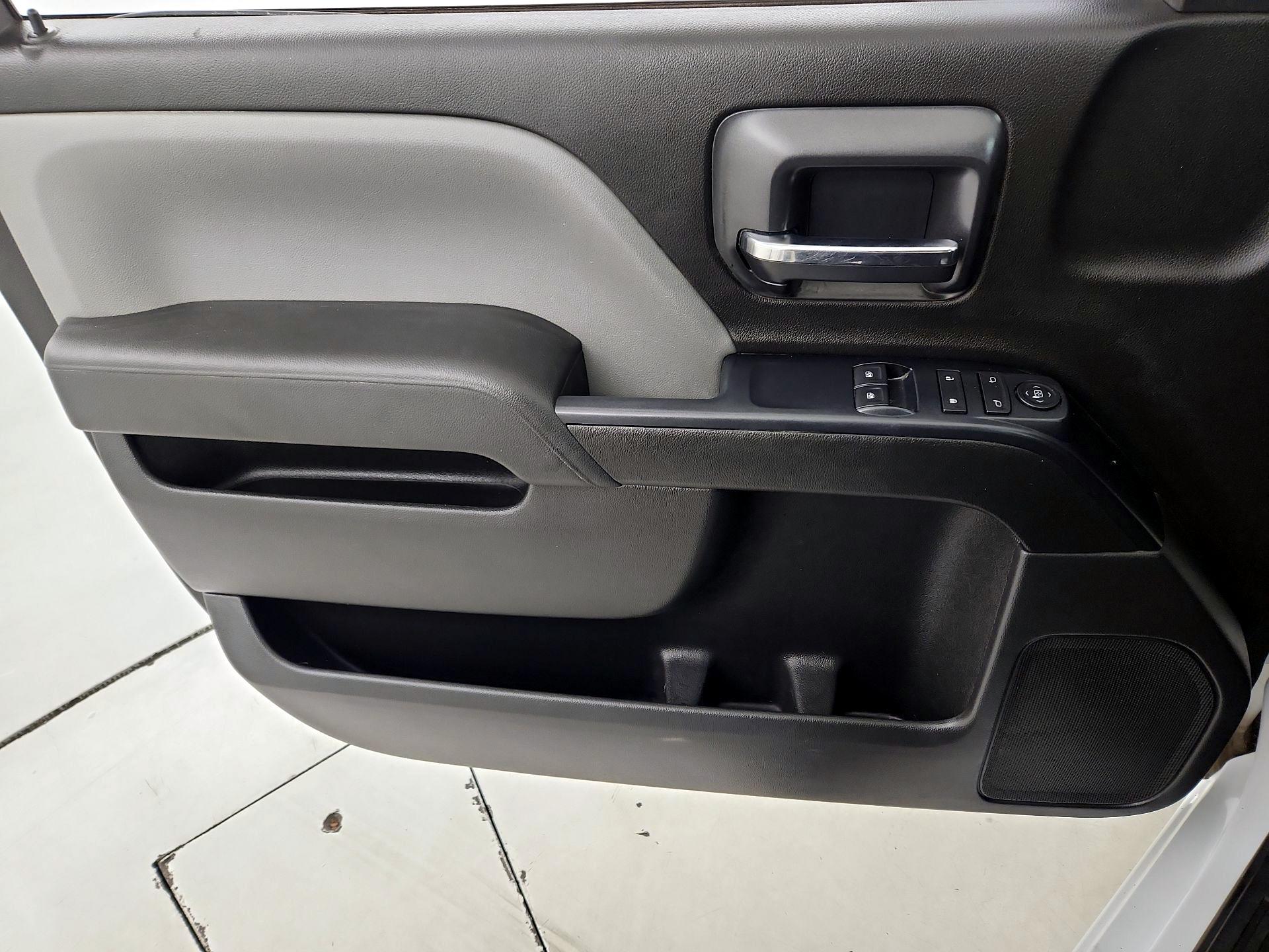 Thumbnail: 2016 Chevrolet Silverado 1500 - 12