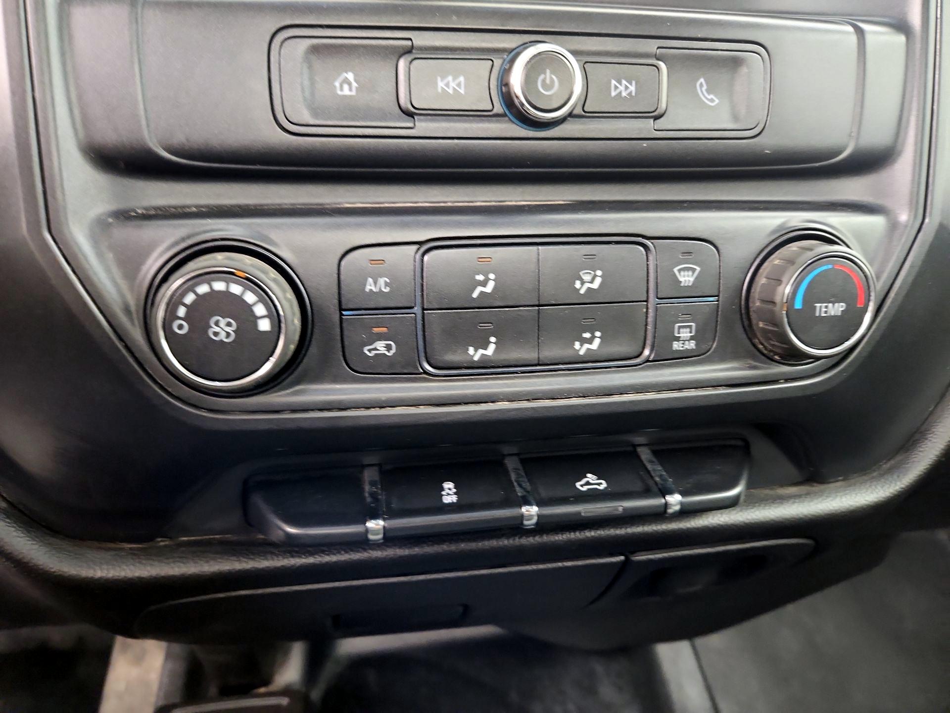 Thumbnail: 2016 Chevrolet Silverado 1500 - 15