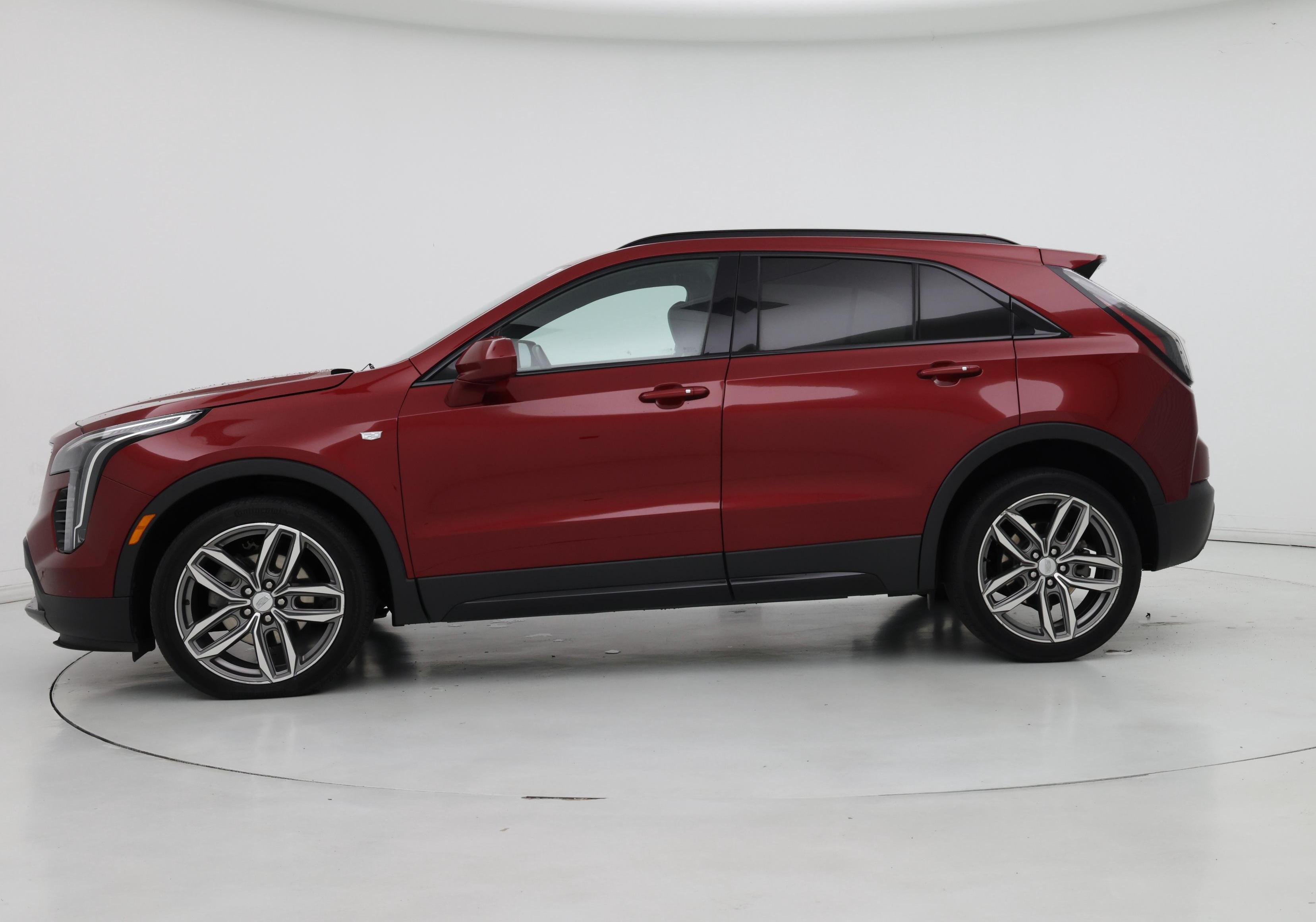 Thumbnail: 2020 Cadillac XT4 - 3
