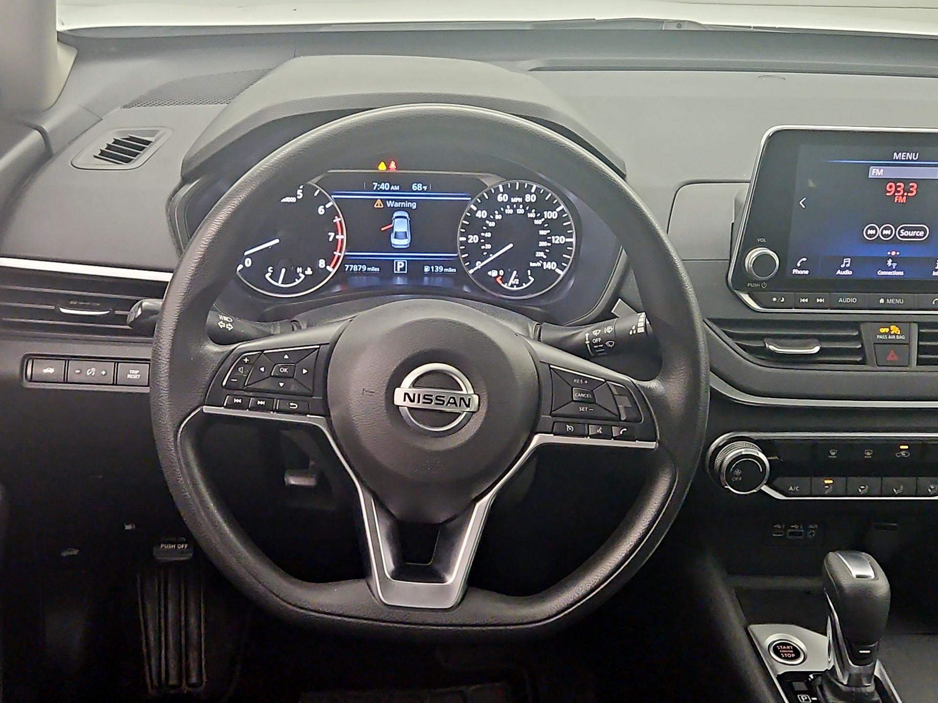 Thumbnail: 2020 Nissan Altima - 10