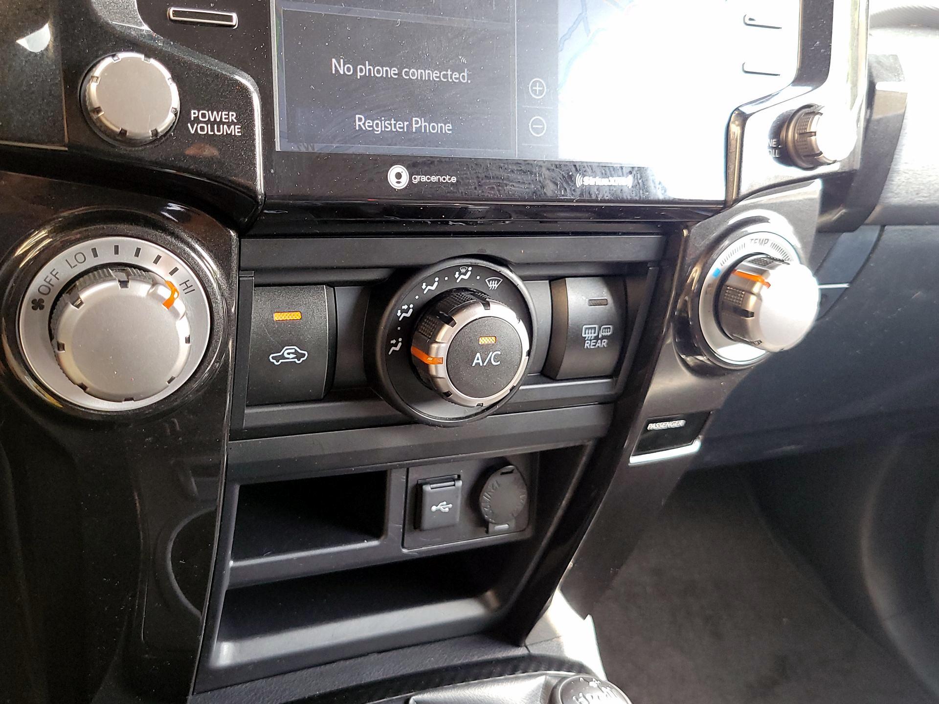 Thumbnail: 2021 Toyota 4Runner - 15