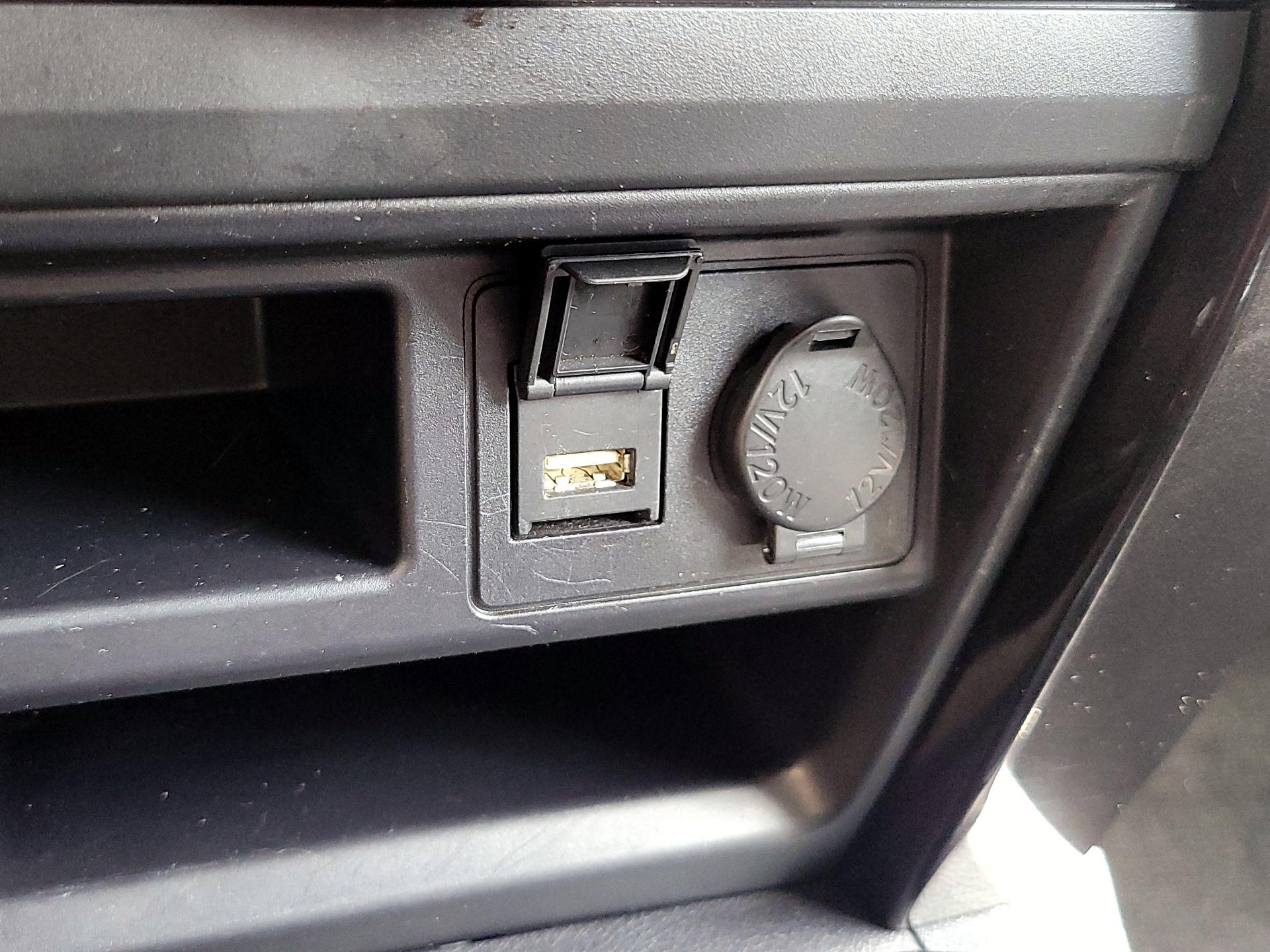 Thumbnail: 2021 Toyota 4Runner - 17