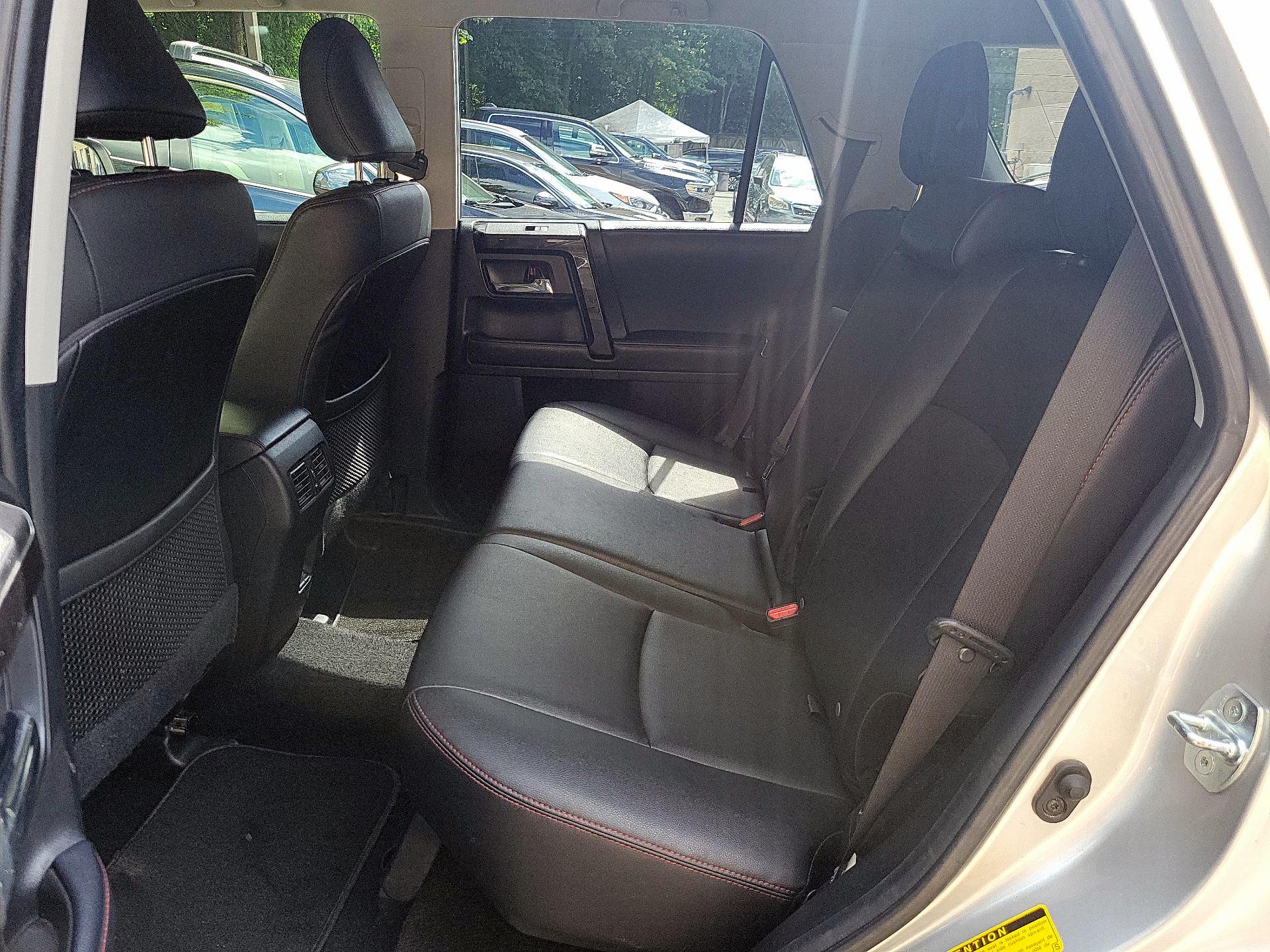 Thumbnail: 2021 Toyota 4Runner - 18