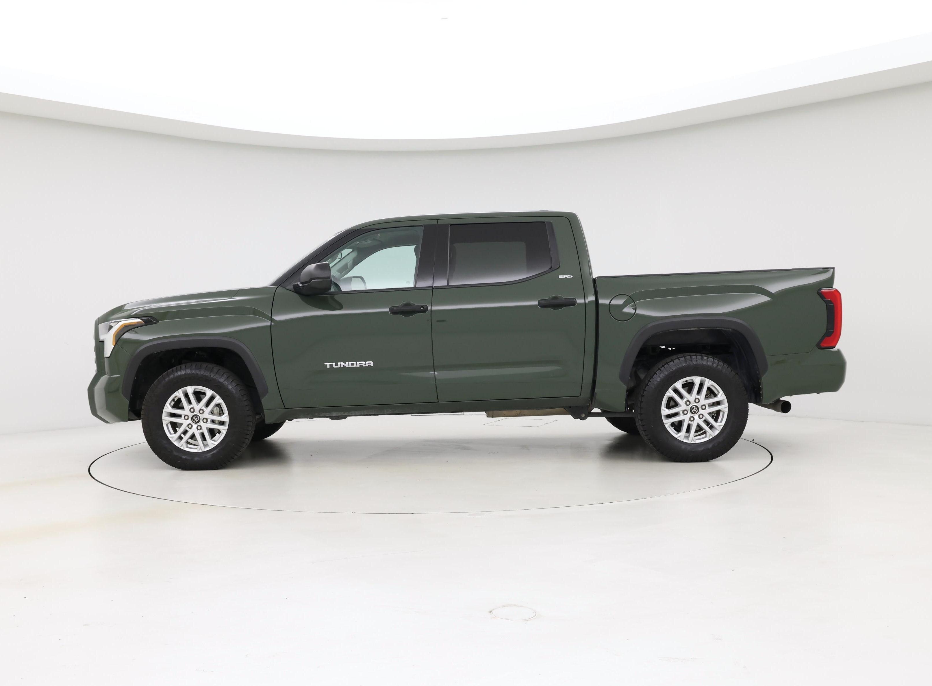 Thumbnail: 2022 Toyota Tundra - 3