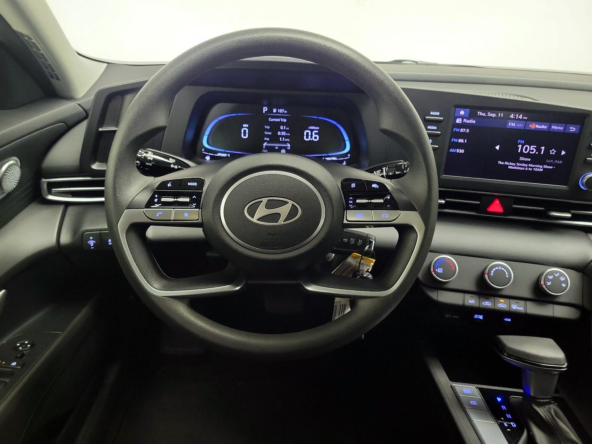 Thumbnail: 2024 Hyundai Elantra - 10