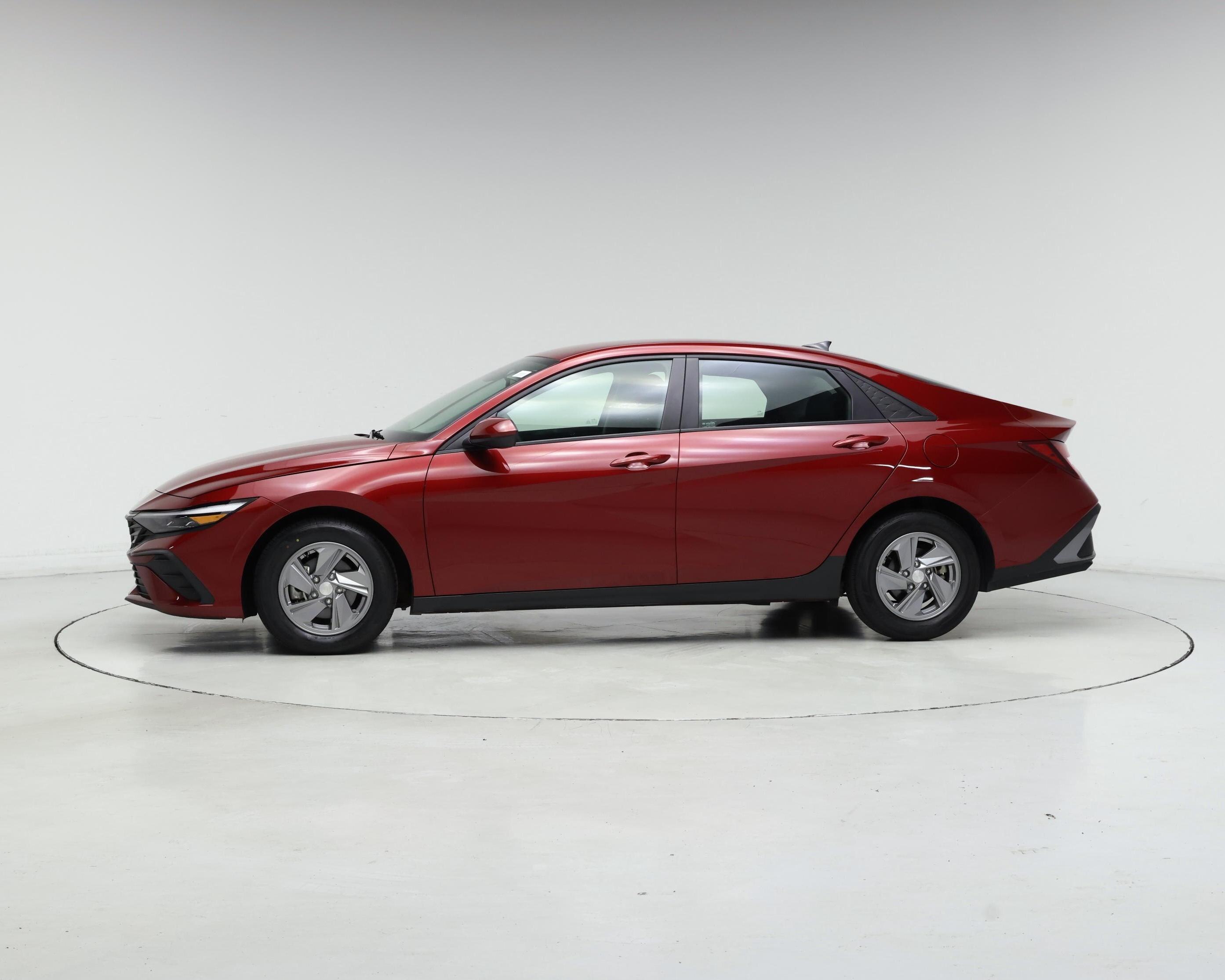 Thumbnail: 2024 Hyundai Elantra - 3