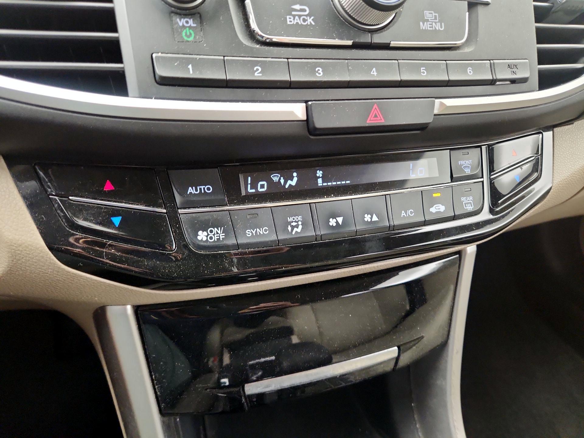 Thumbnail: 2016 Honda Accord - 16