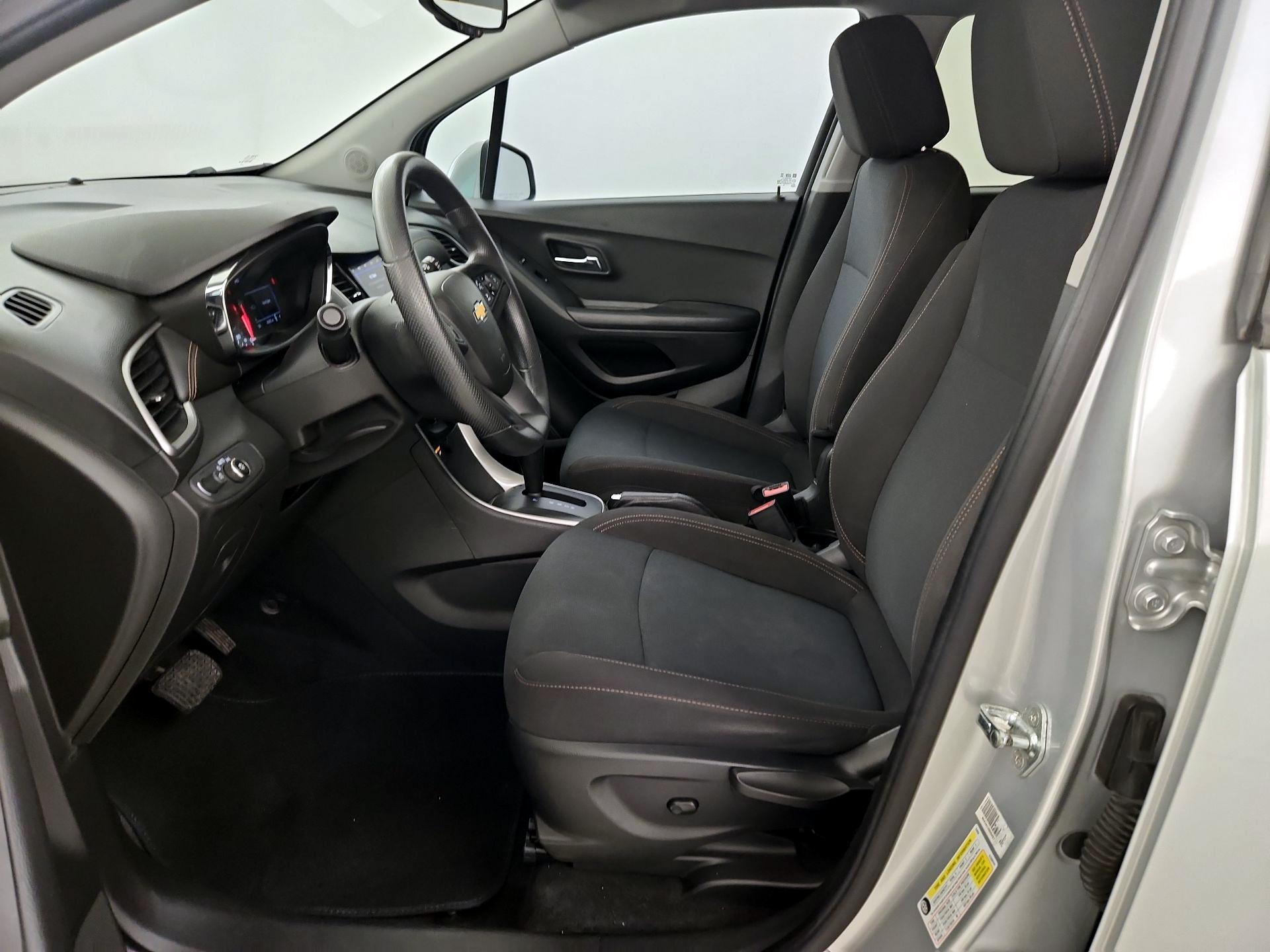 Thumbnail: 2021 Chevrolet Trax - 11