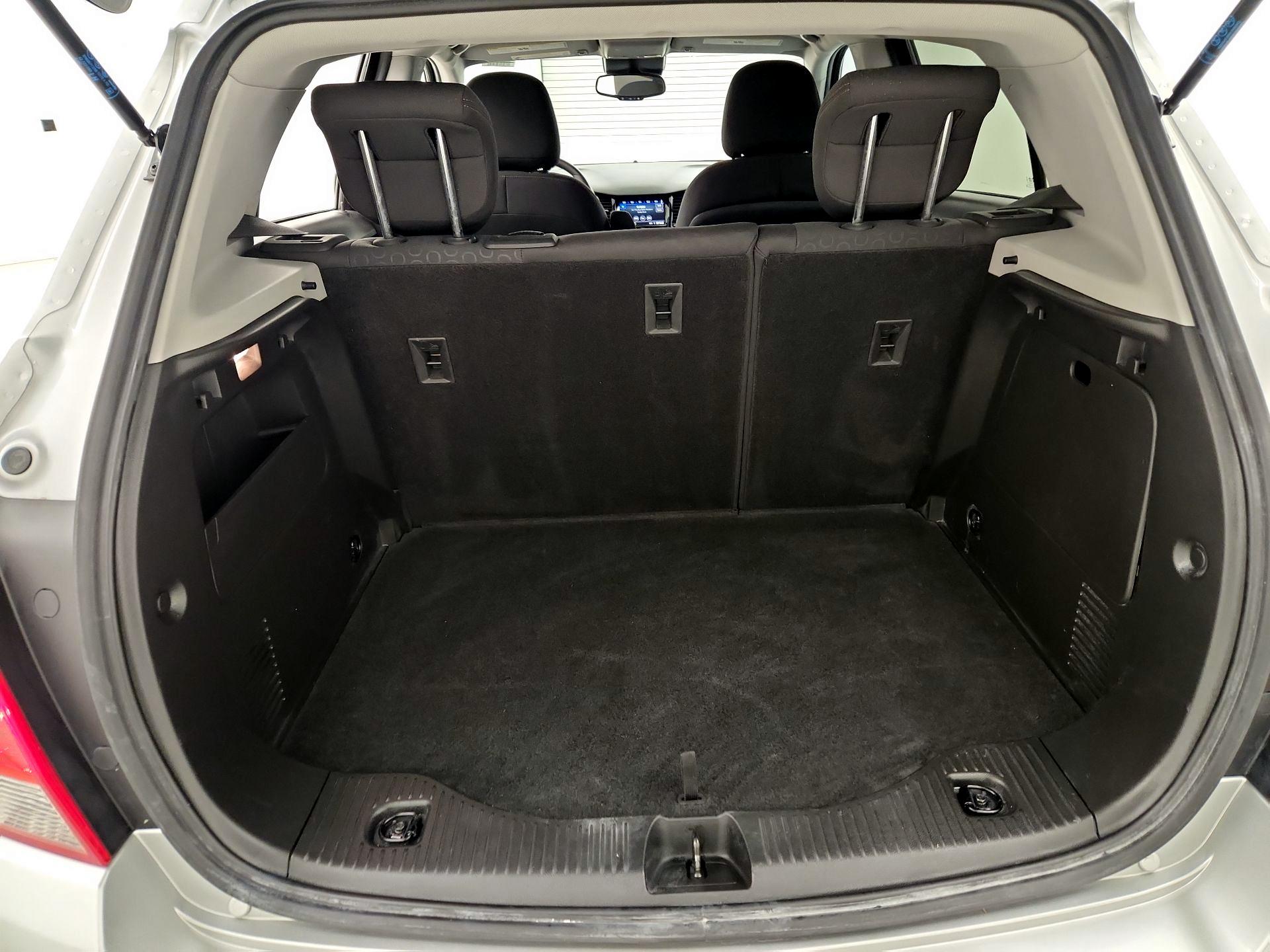 Thumbnail: 2021 Chevrolet Trax - 20