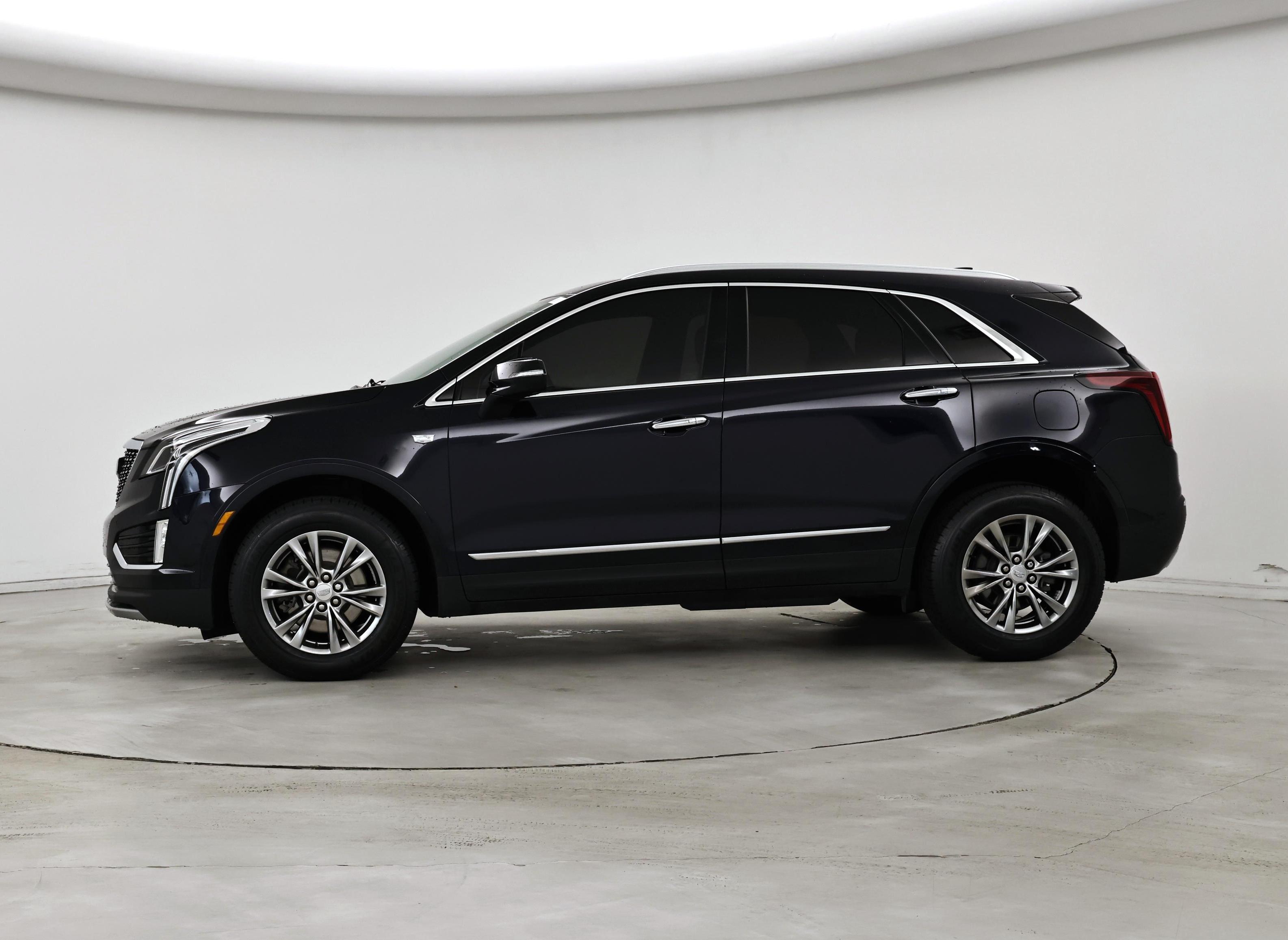 Thumbnail: 2022 Cadillac XT5 - 3
