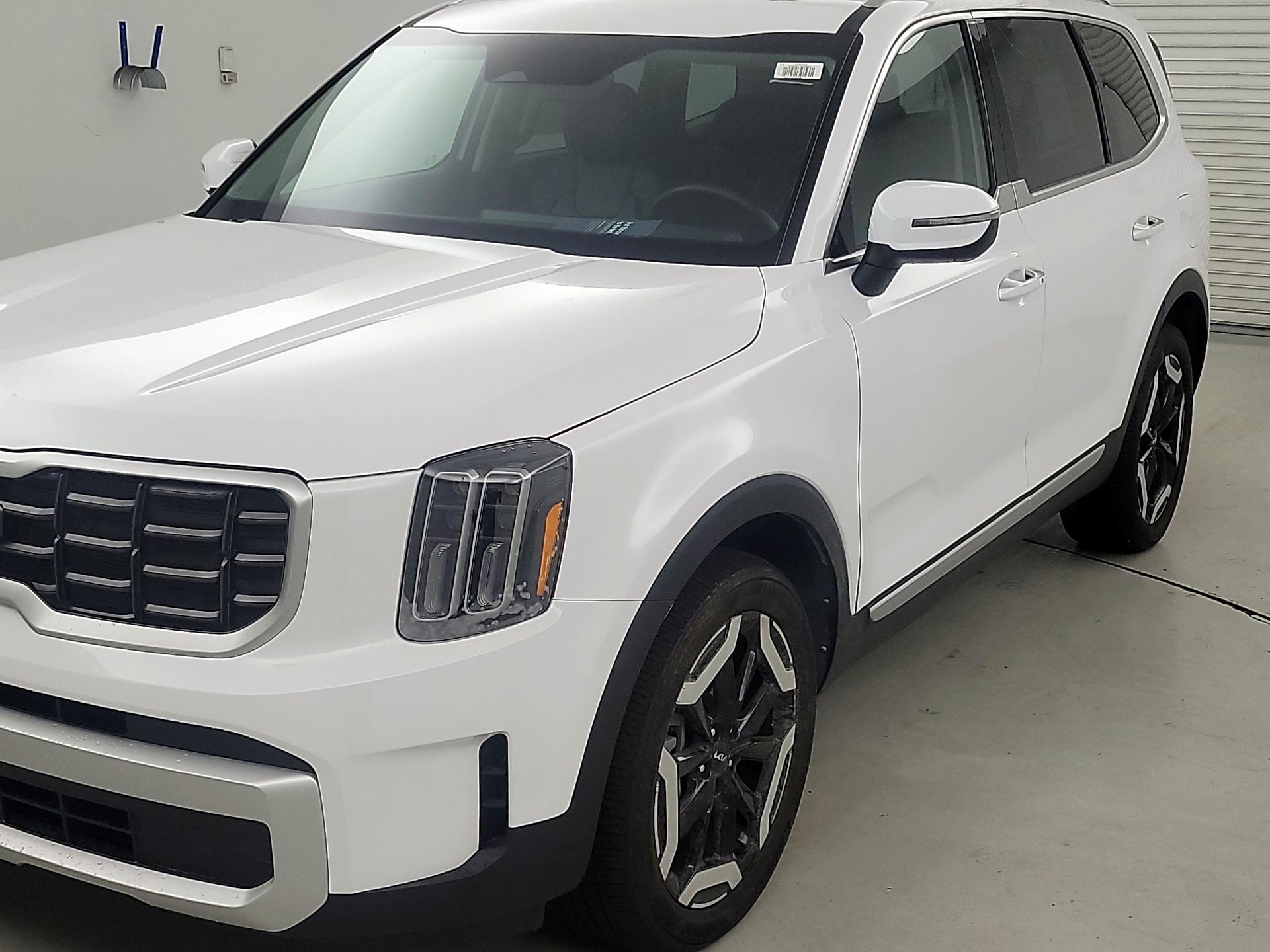 Thumbnail: 2025 Kia Telluride - 3