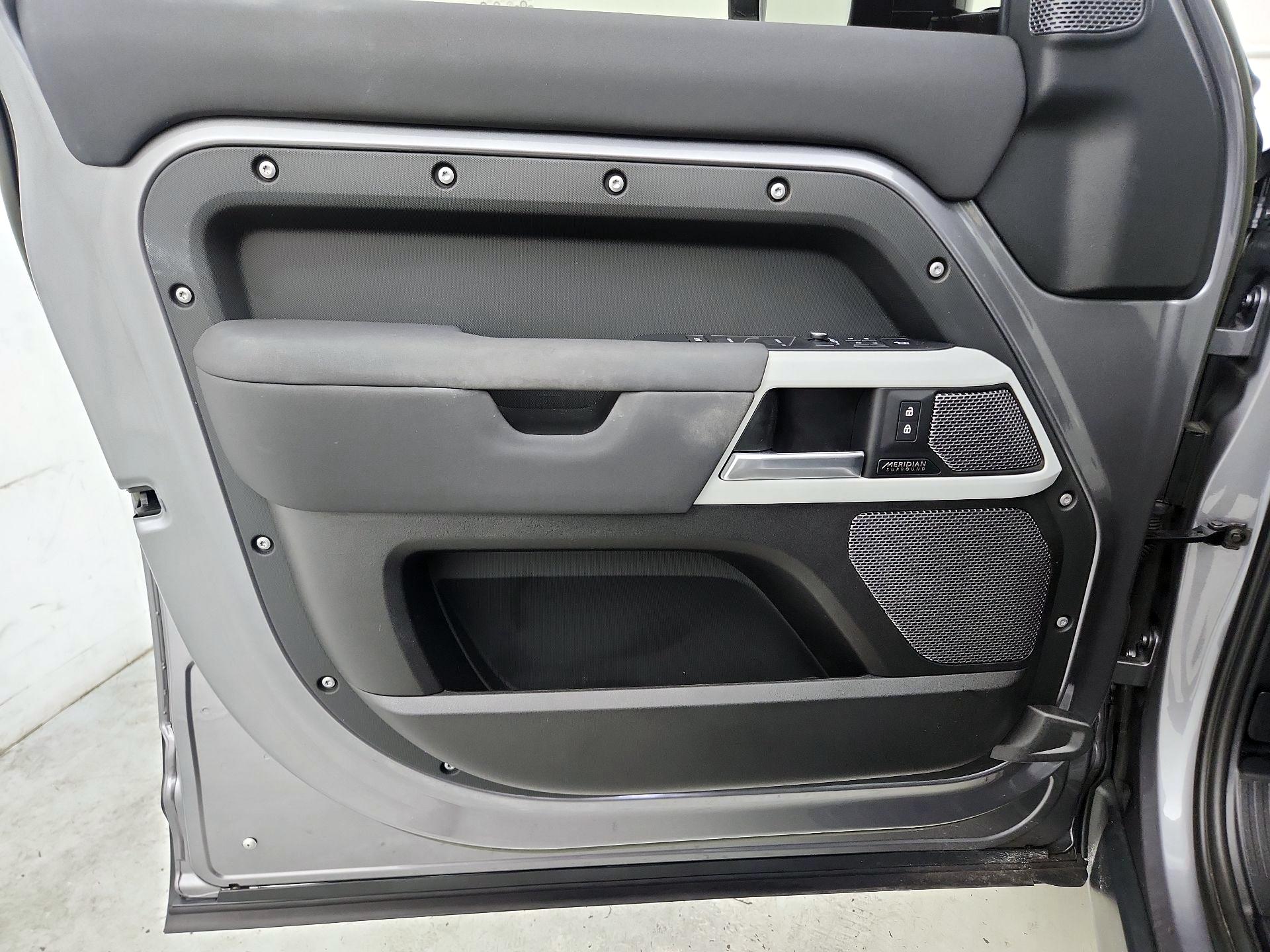 Thumbnail: 2023 Land Rover Defender - 12
