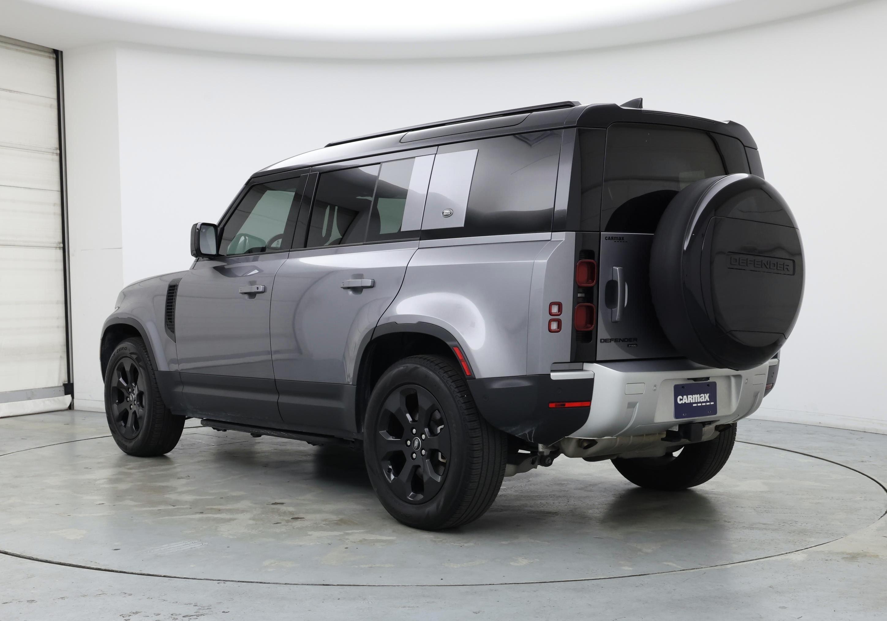Thumbnail: 2023 Land Rover Defender - 2
