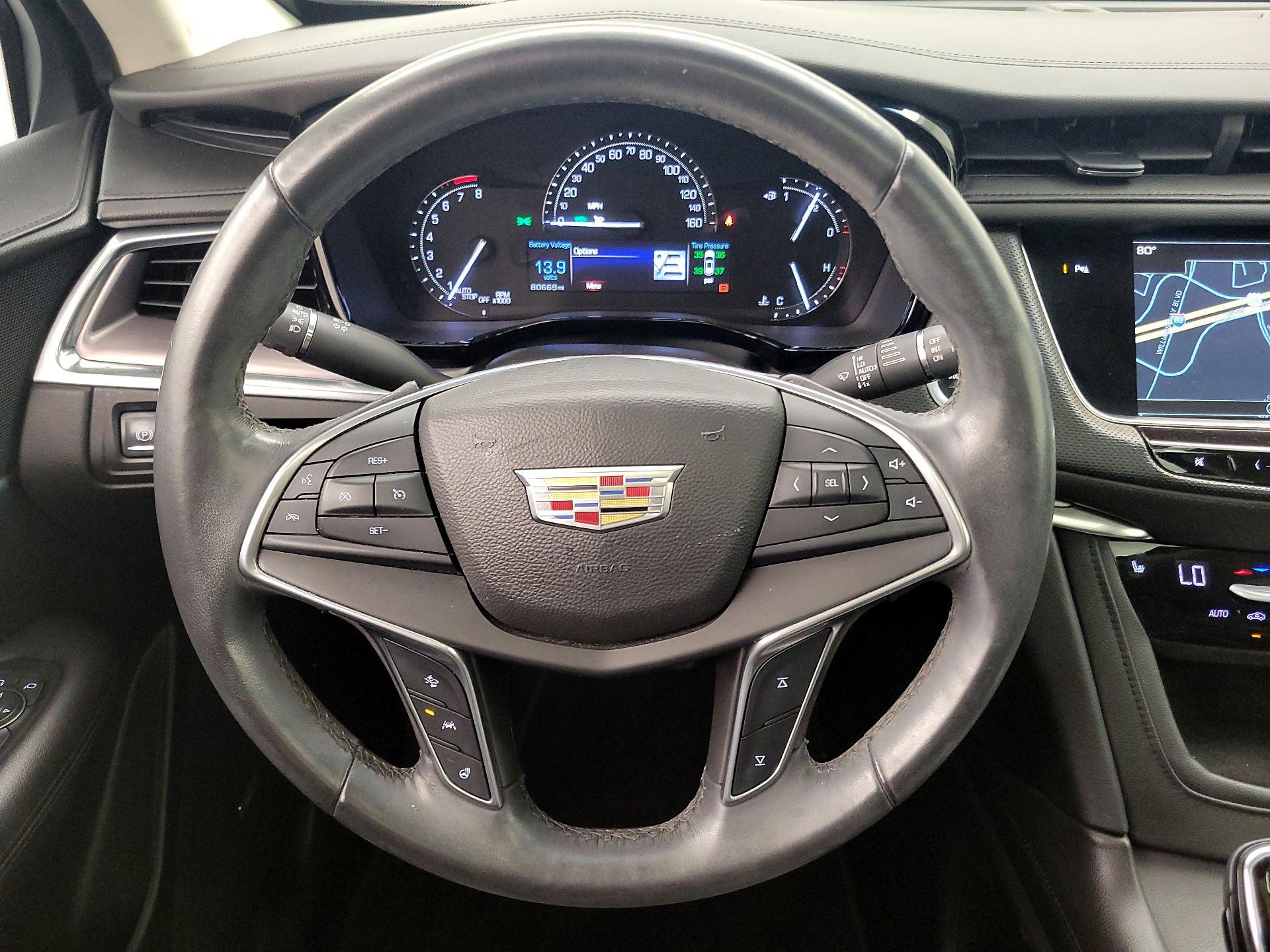 Thumbnail: 2017 Cadillac XT5 - 10