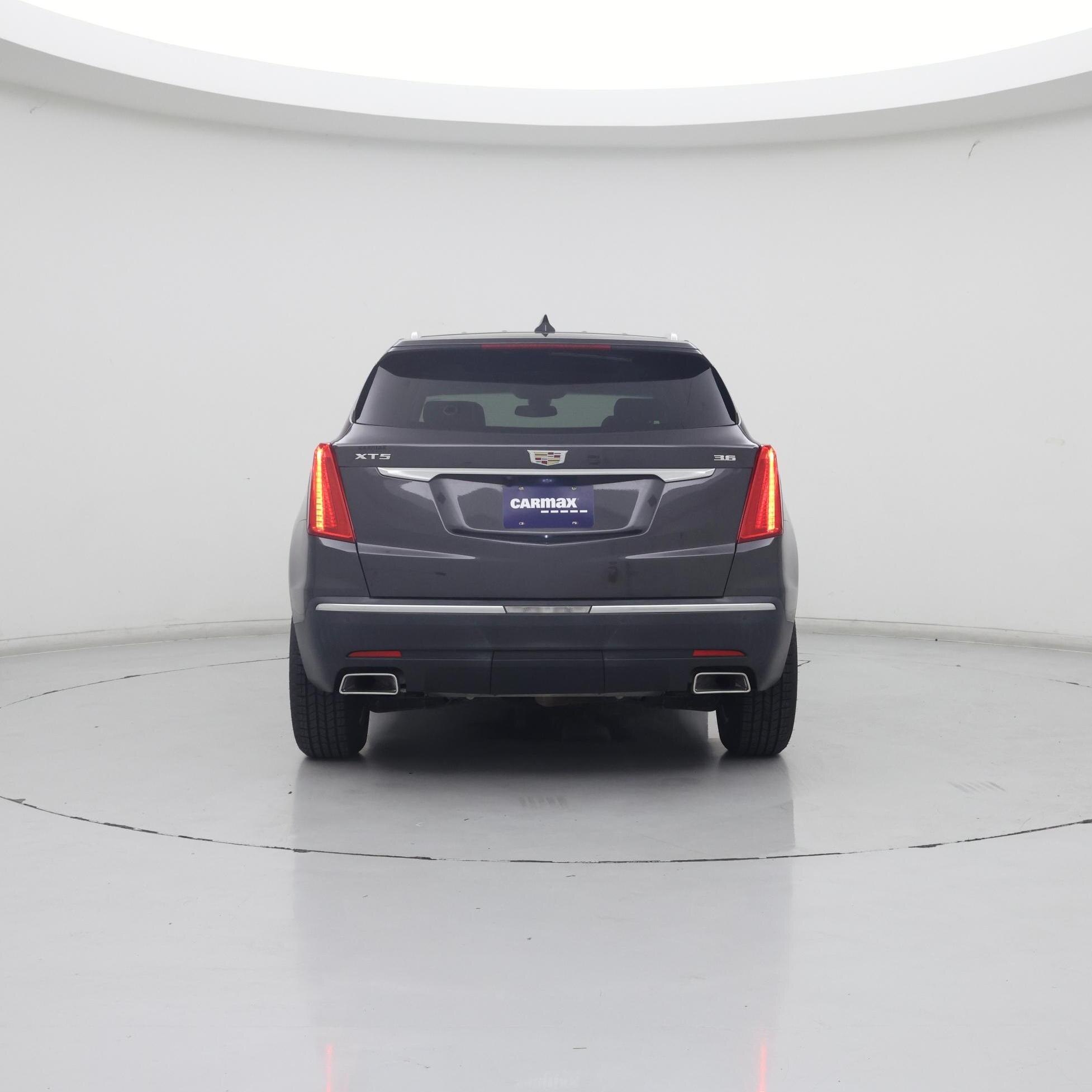 Thumbnail: 2017 Cadillac XT5 - 6