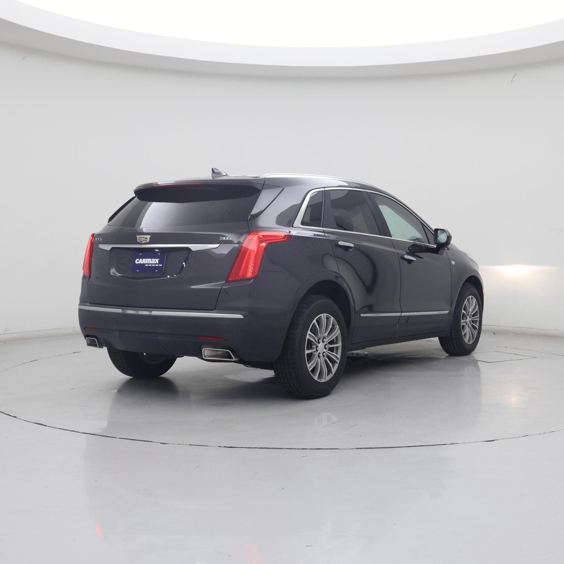Thumbnail: 2017 Cadillac XT5 - 8