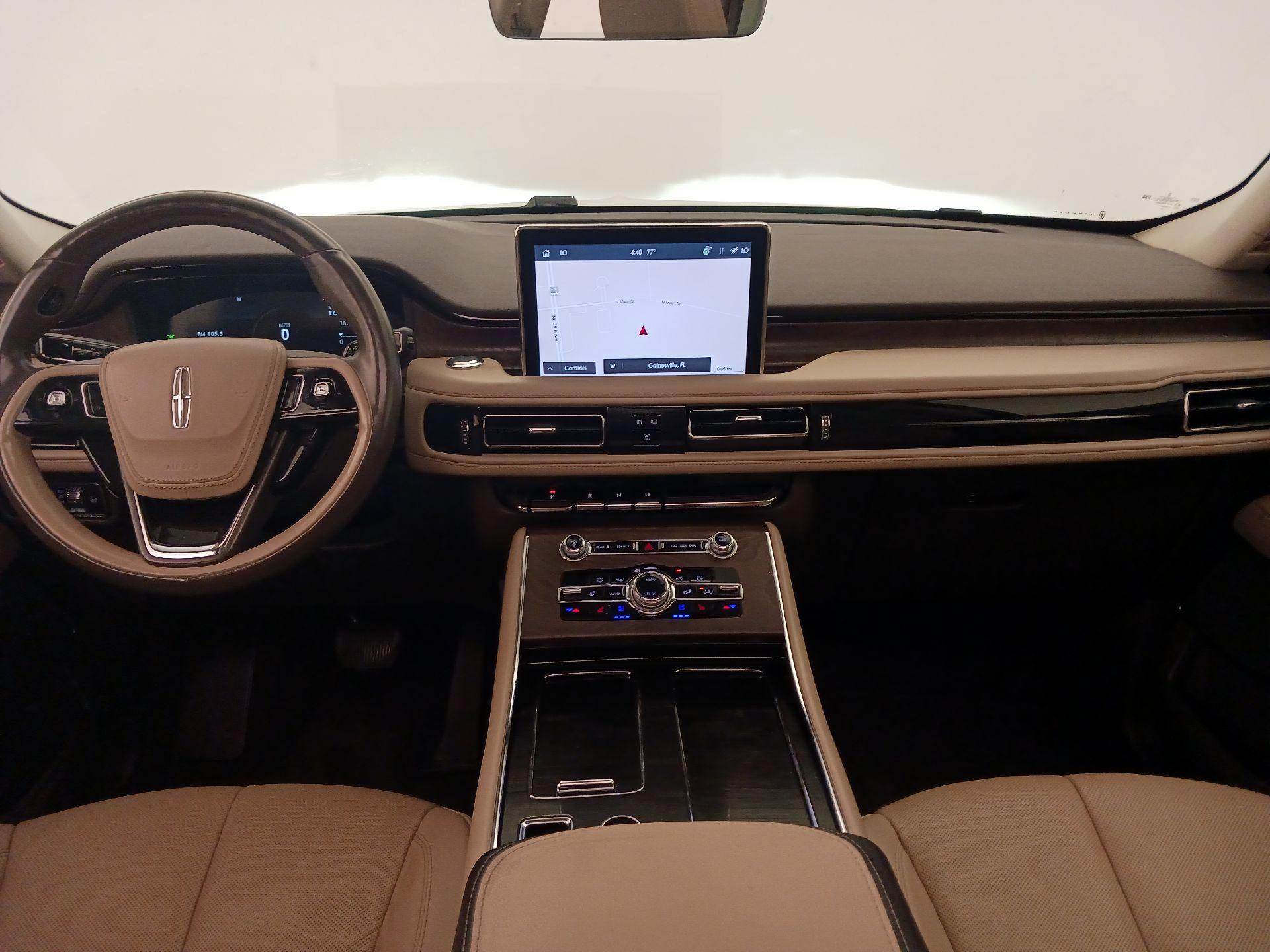 Thumbnail: 2023 Lincoln Aviator - 9