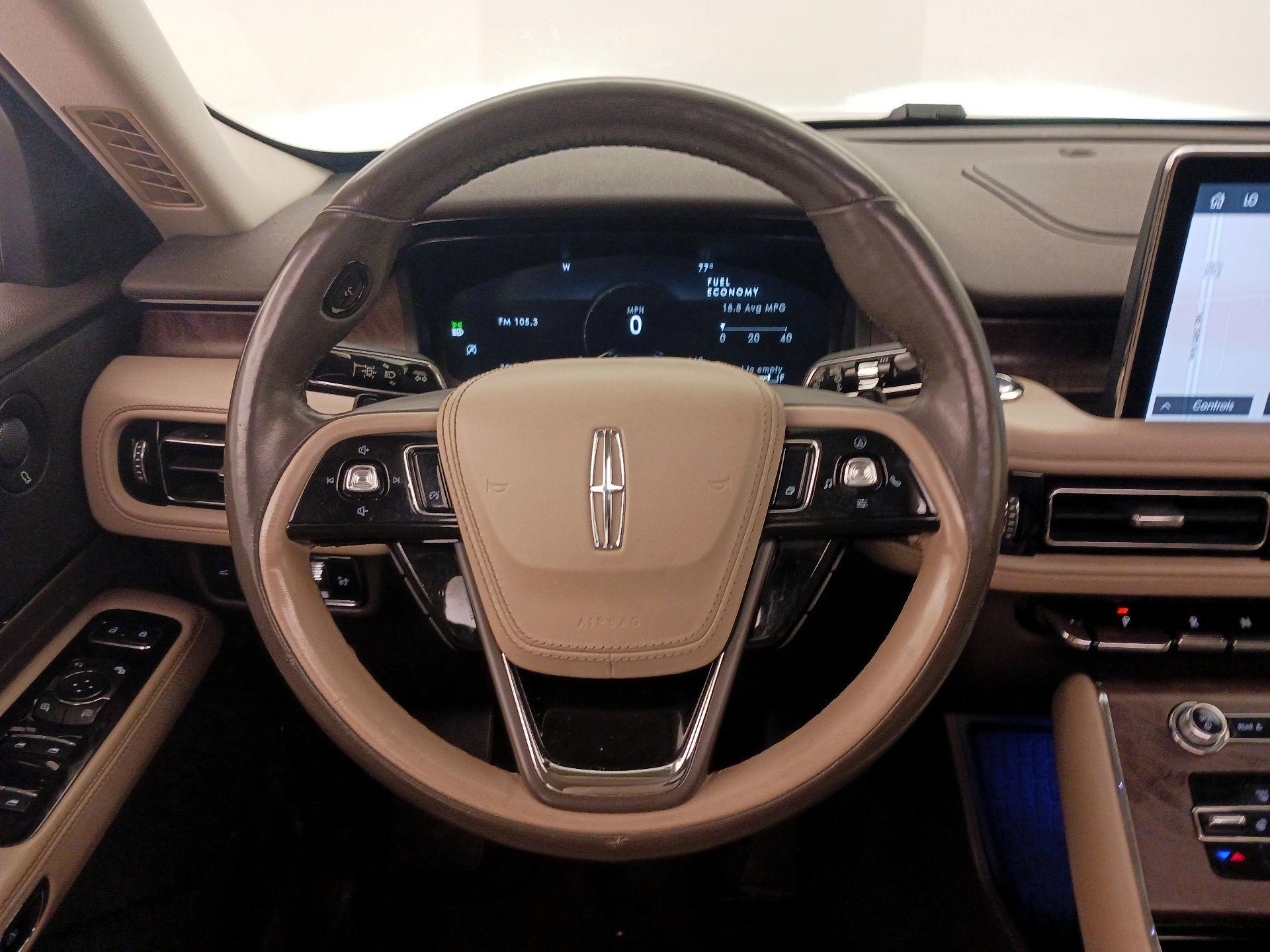 Thumbnail: 2023 Lincoln Aviator - 10