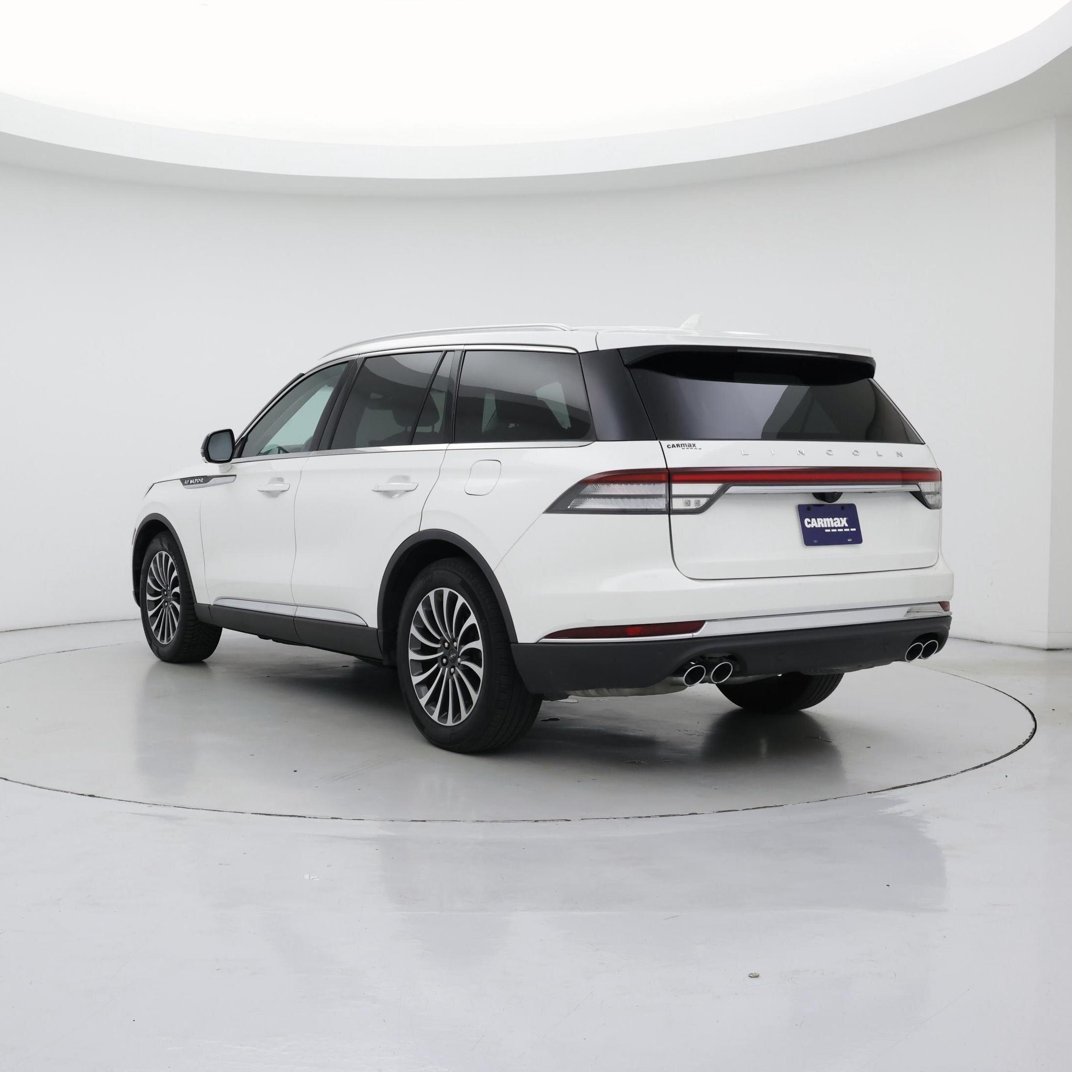 Thumbnail: 2023 Lincoln Aviator - 2
