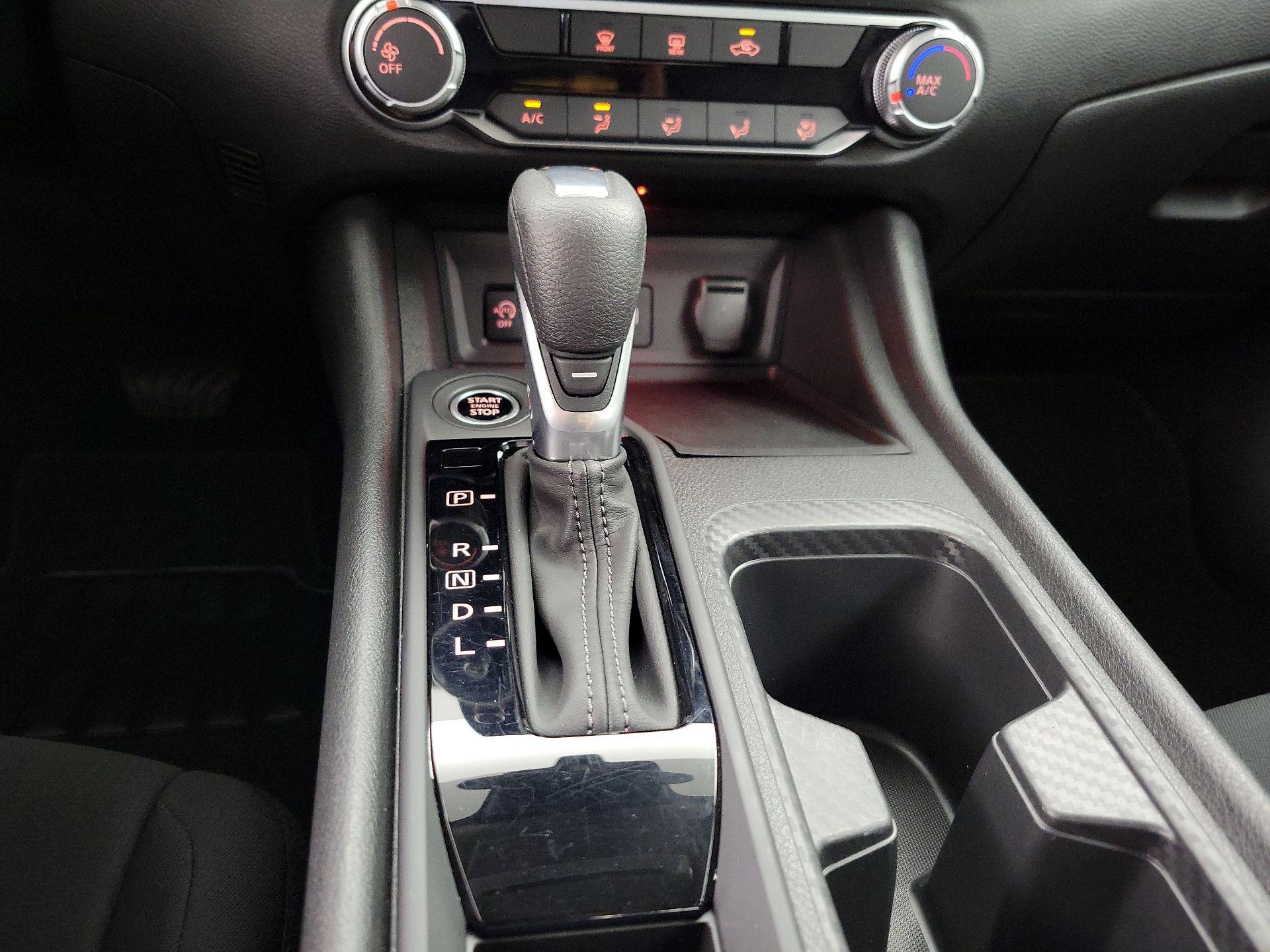 Thumbnail: 2024 Nissan Sentra - 17