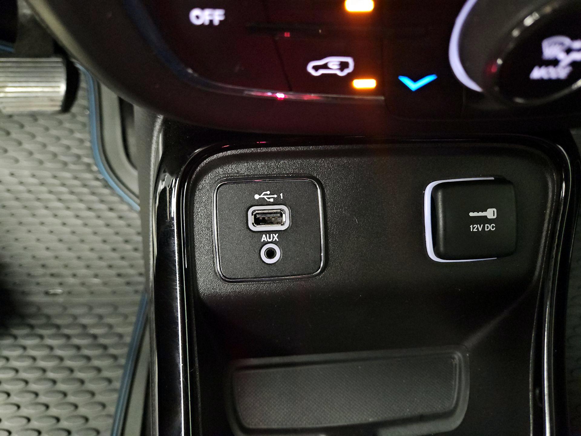 Thumbnail: 2019 Jeep Compass - 18