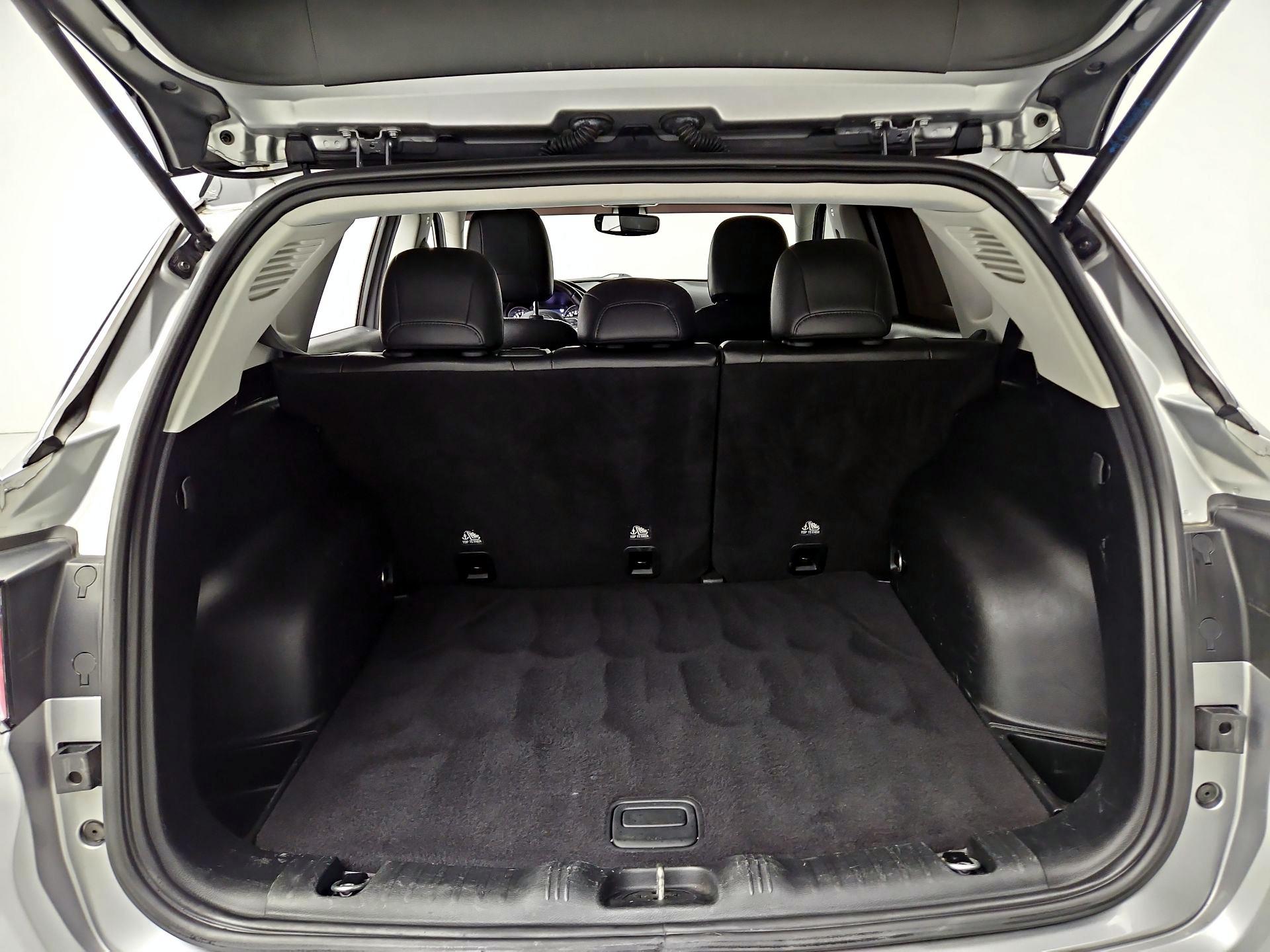 Thumbnail: 2019 Jeep Compass - 20