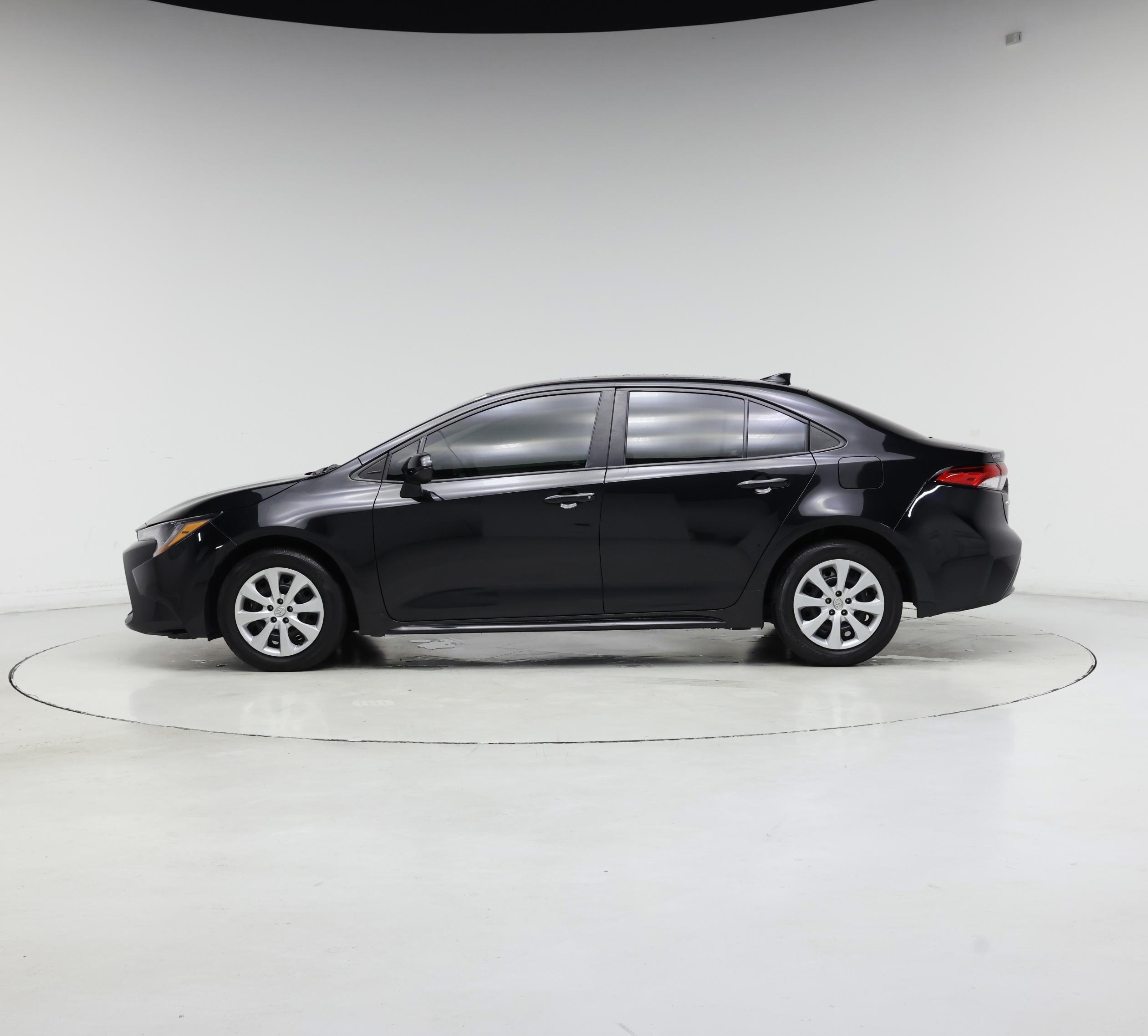 Thumbnail: 2022 Toyota Corolla - 3