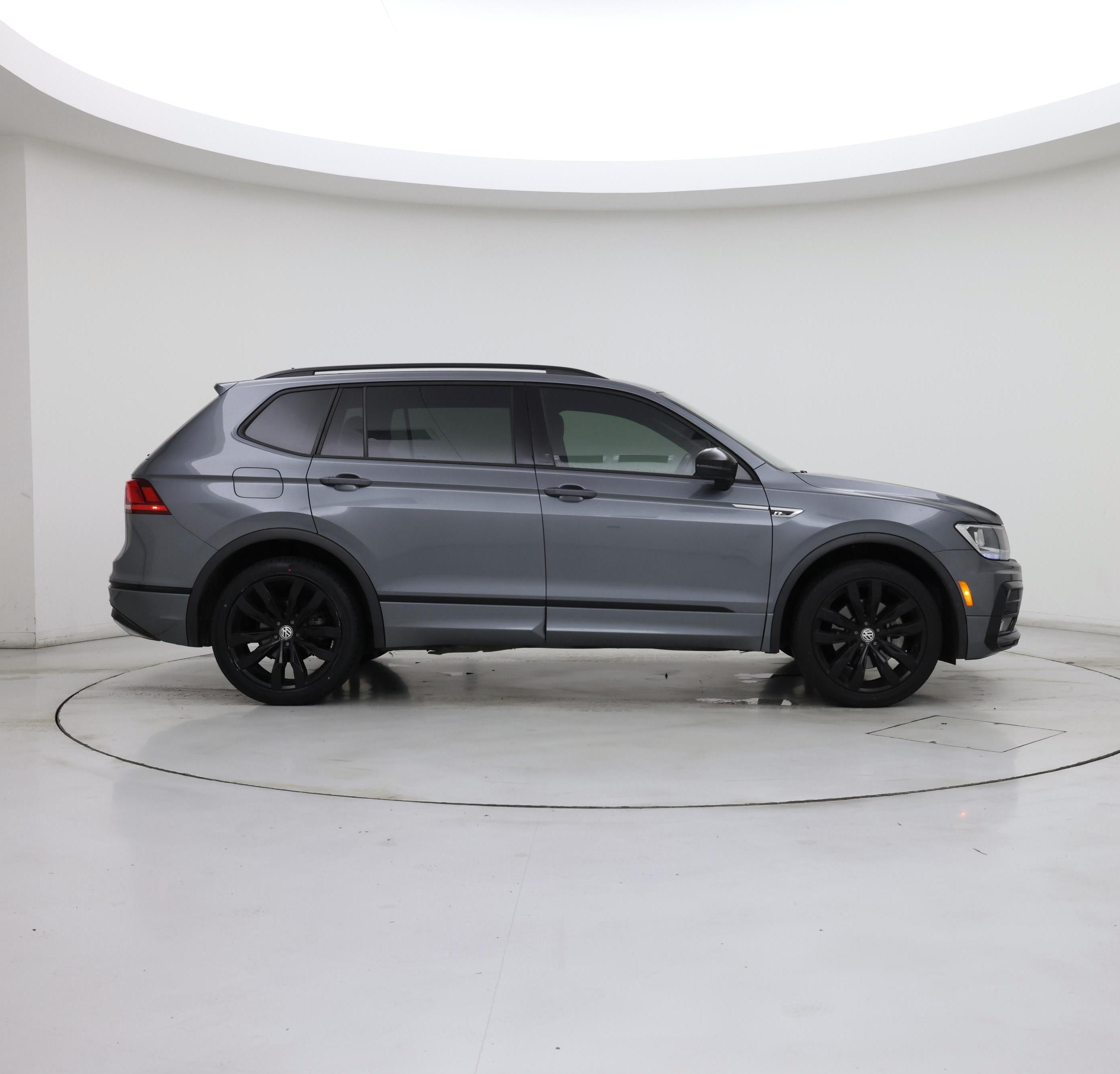 Thumbnail: 2021 Volkswagen Tiguan - 7