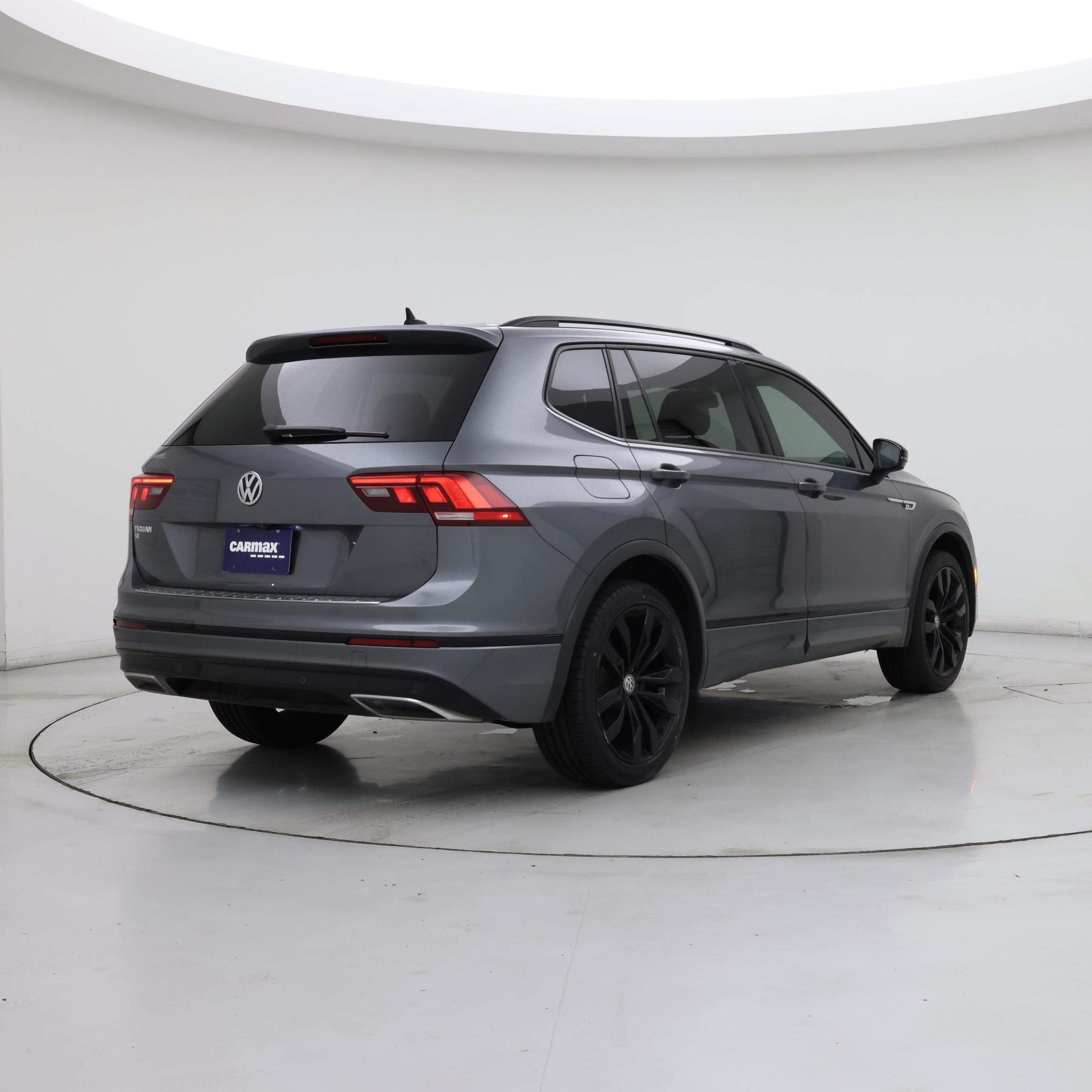 Thumbnail: 2021 Volkswagen Tiguan - 8