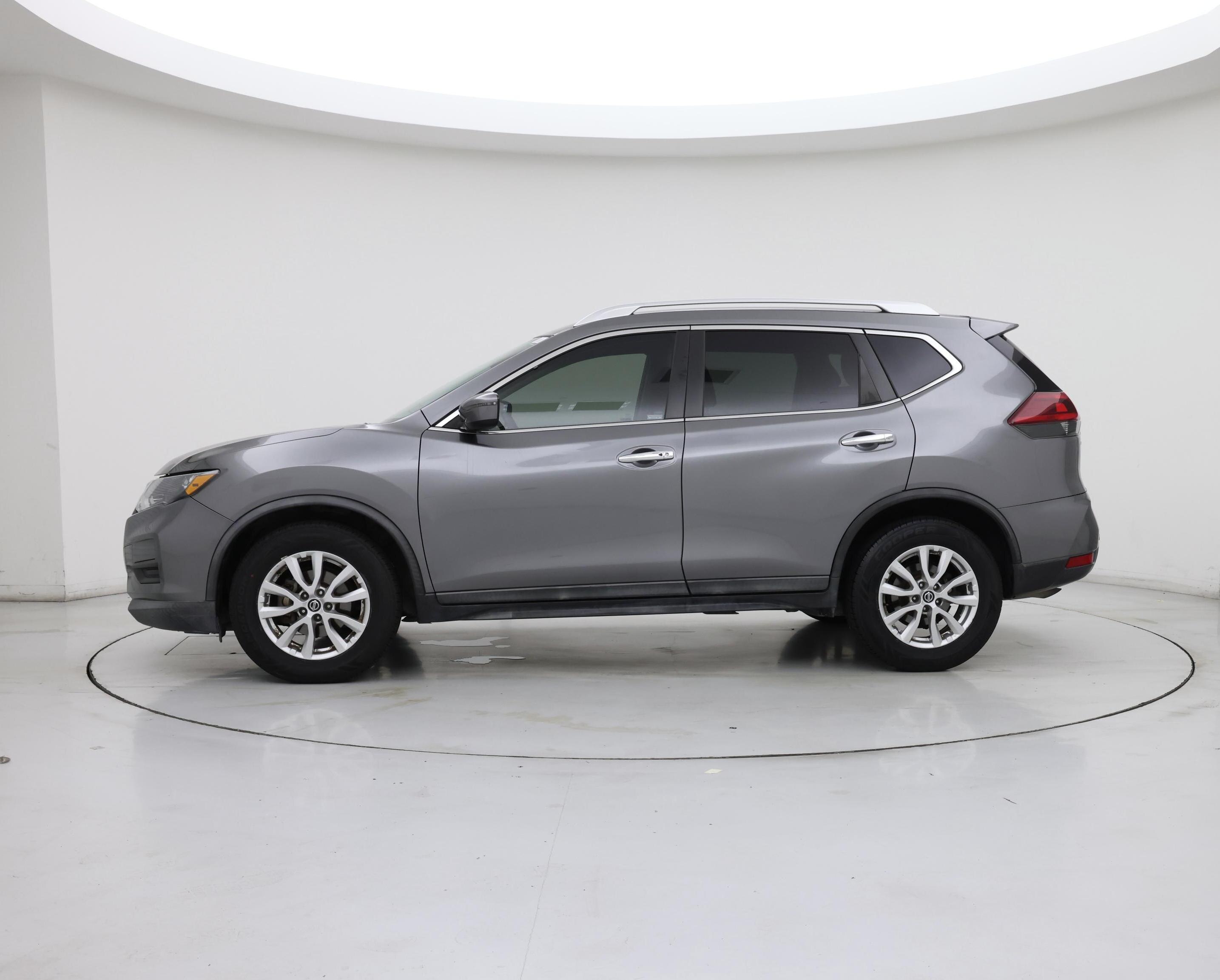 Thumbnail: 2020 Nissan Rogue - 3