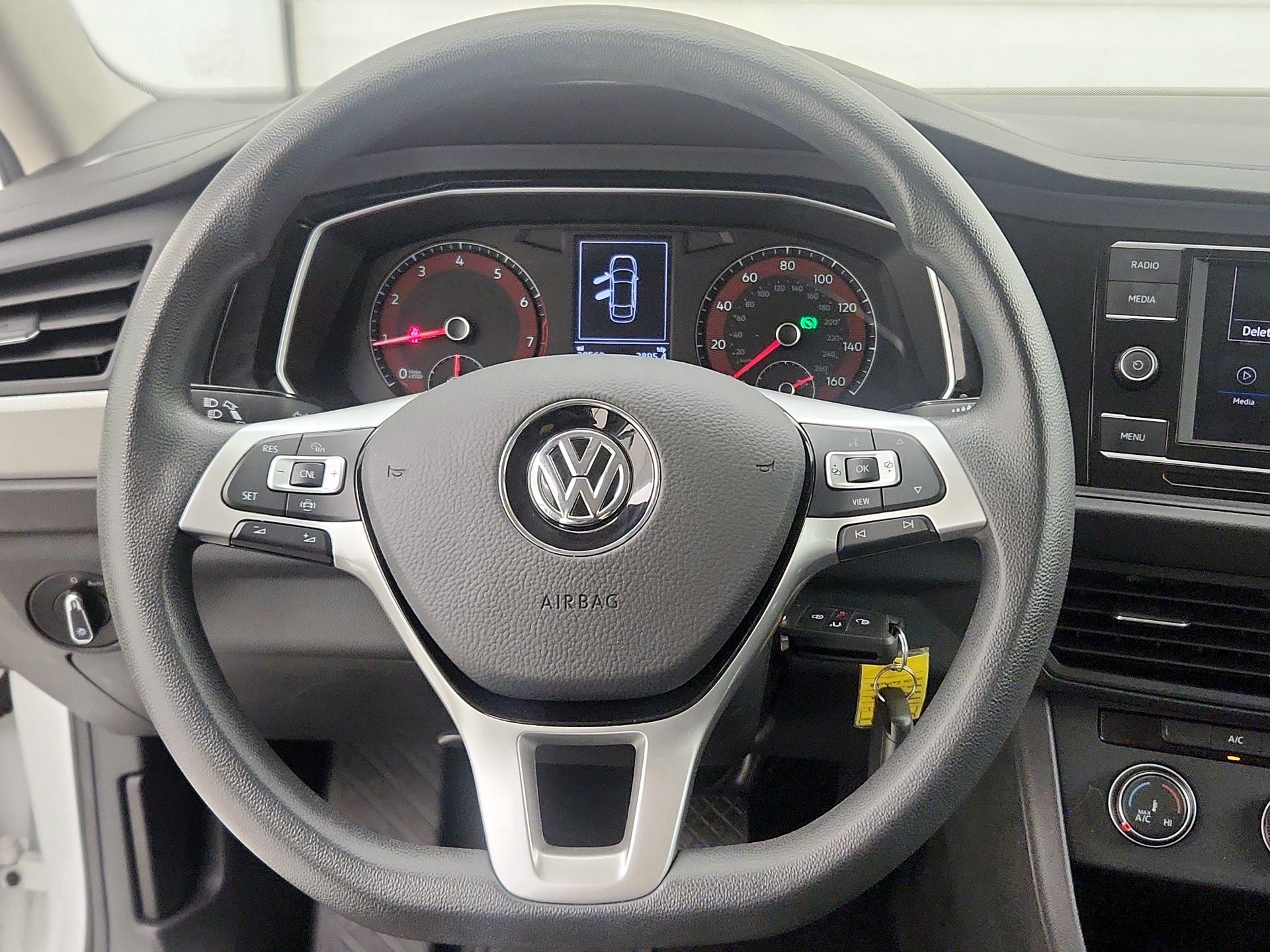 Thumbnail: 2021 Volkswagen Jetta - 10