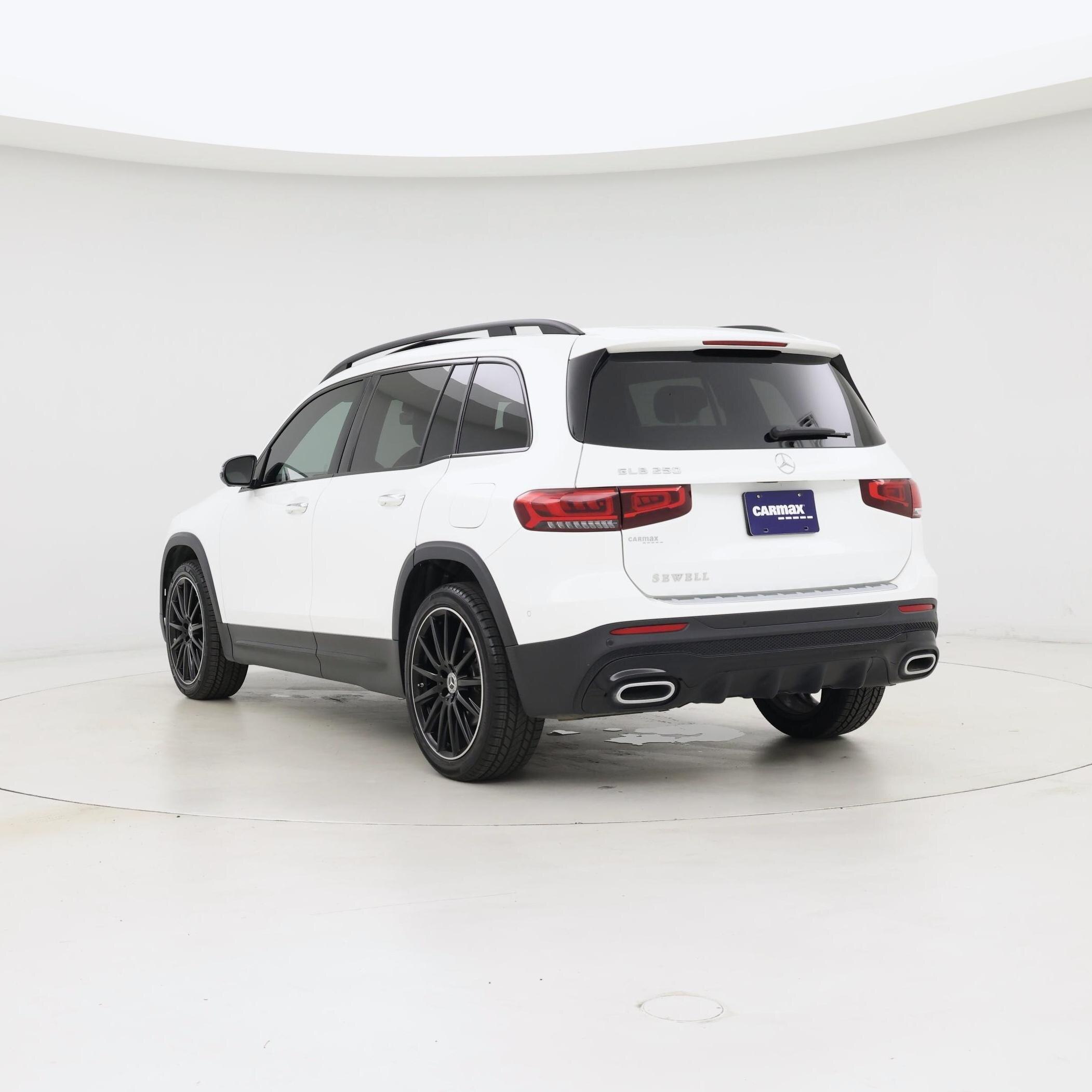 Thumbnail: 2023 Mercedes-Benz GLB - 2