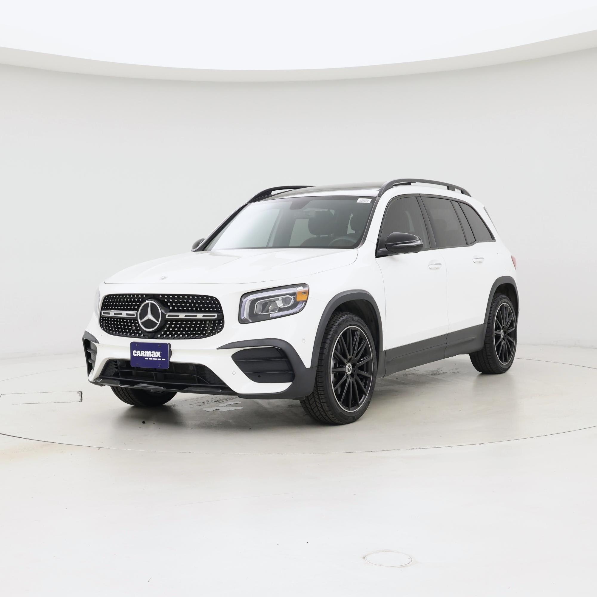 Thumbnail: 2023 Mercedes-Benz GLB - 4