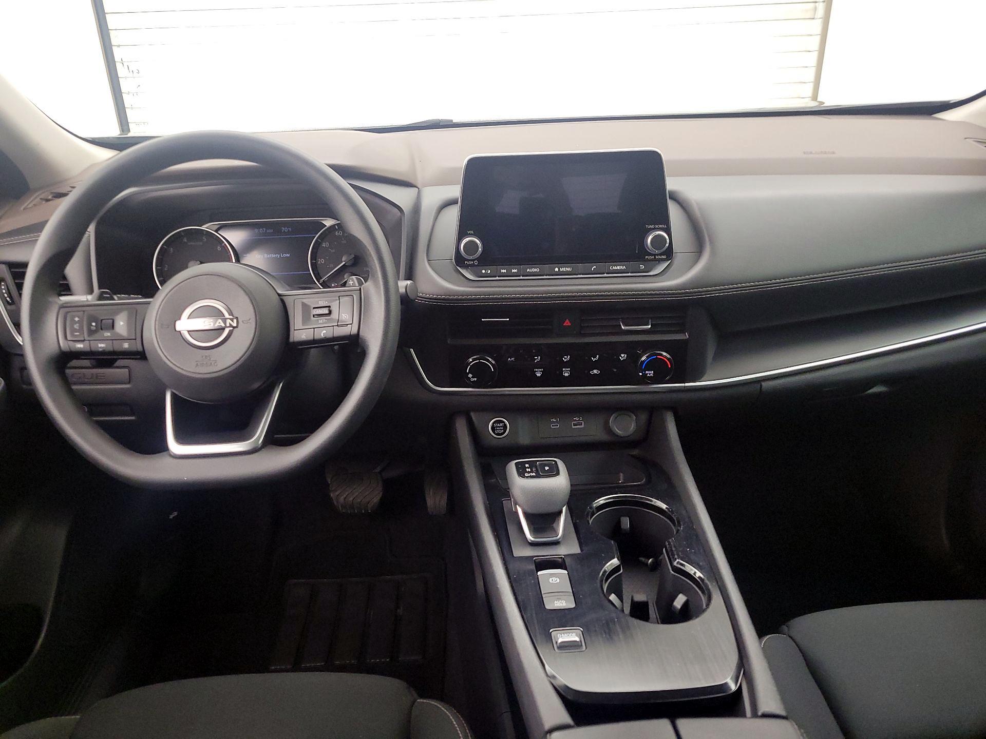 Thumbnail: 2023 Nissan Rogue - 9