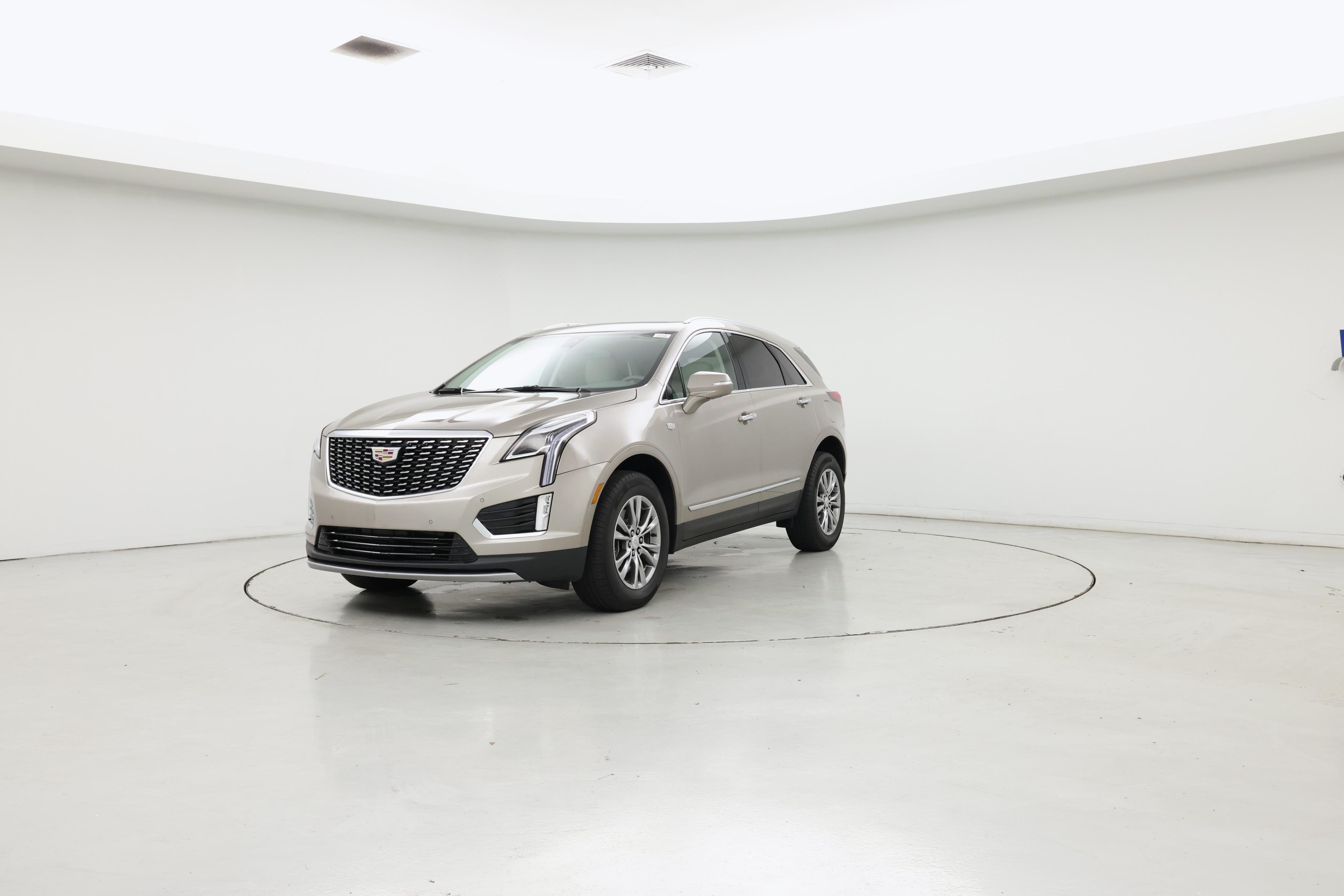 Thumbnail: 2022 Cadillac XT5 - 4
