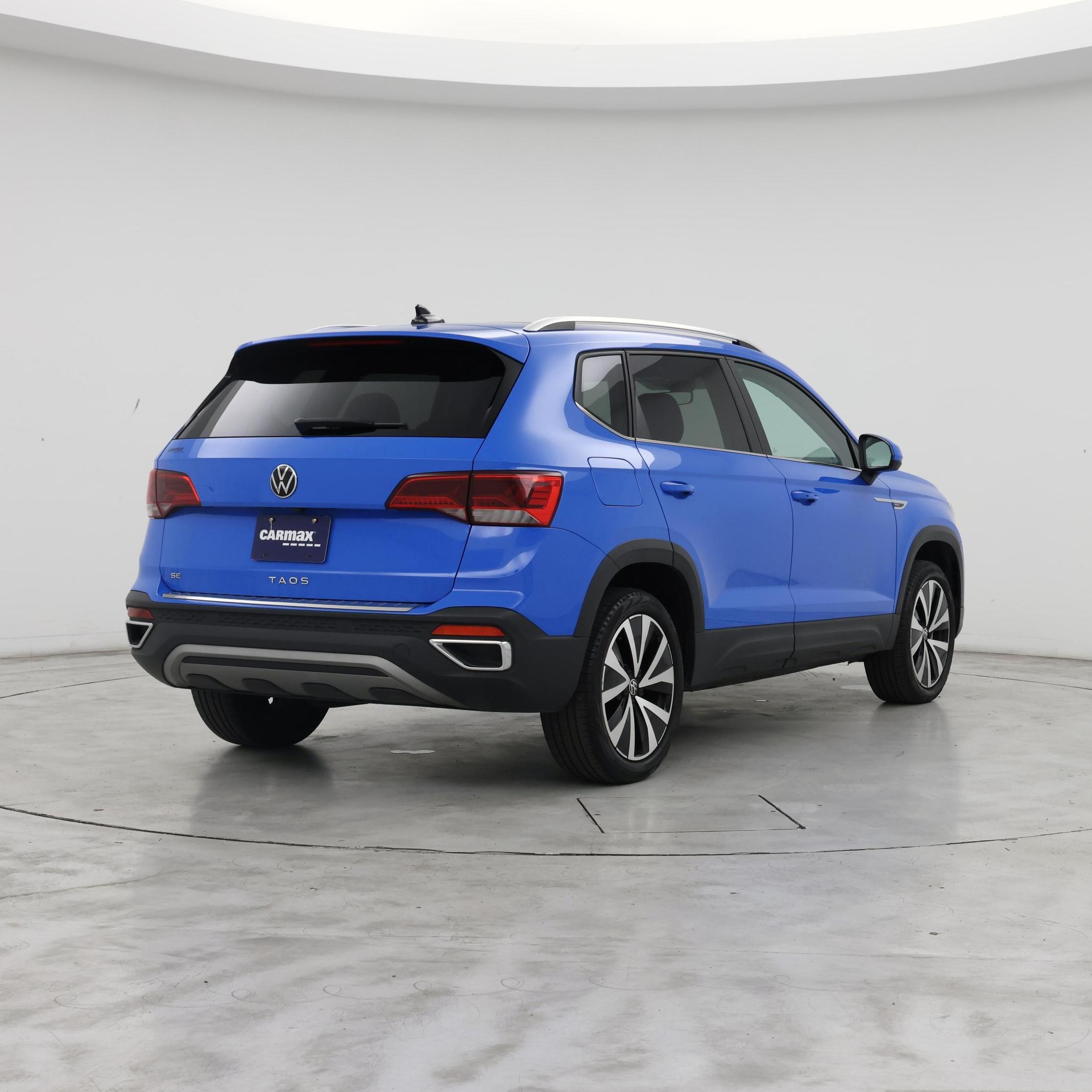 Thumbnail: 2023 Volkswagen Taos - 8