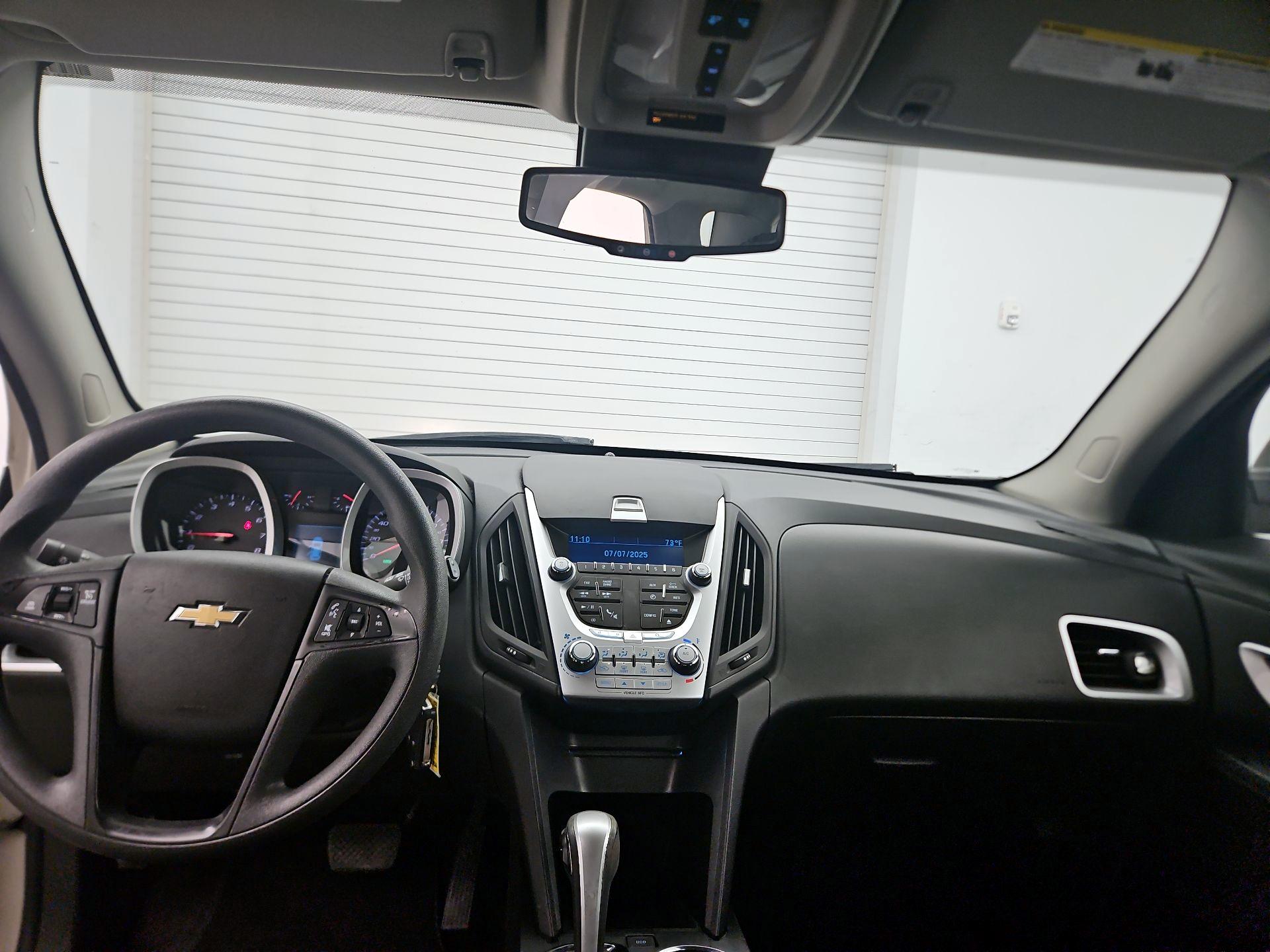 Thumbnail: 2015 Chevrolet Equinox - 9