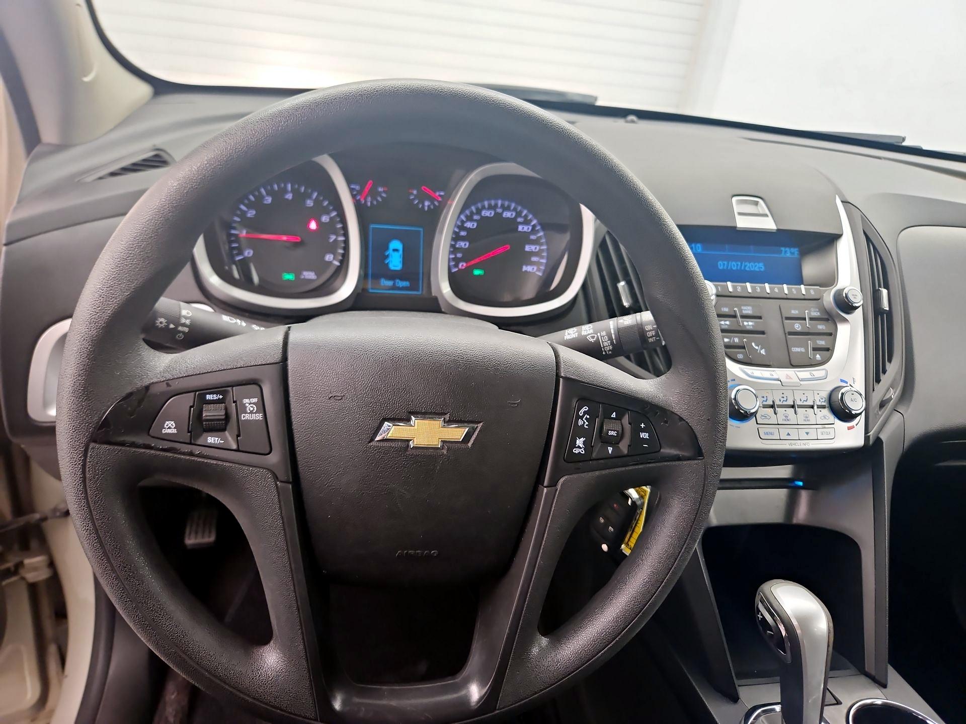 Thumbnail: 2015 Chevrolet Equinox - 10