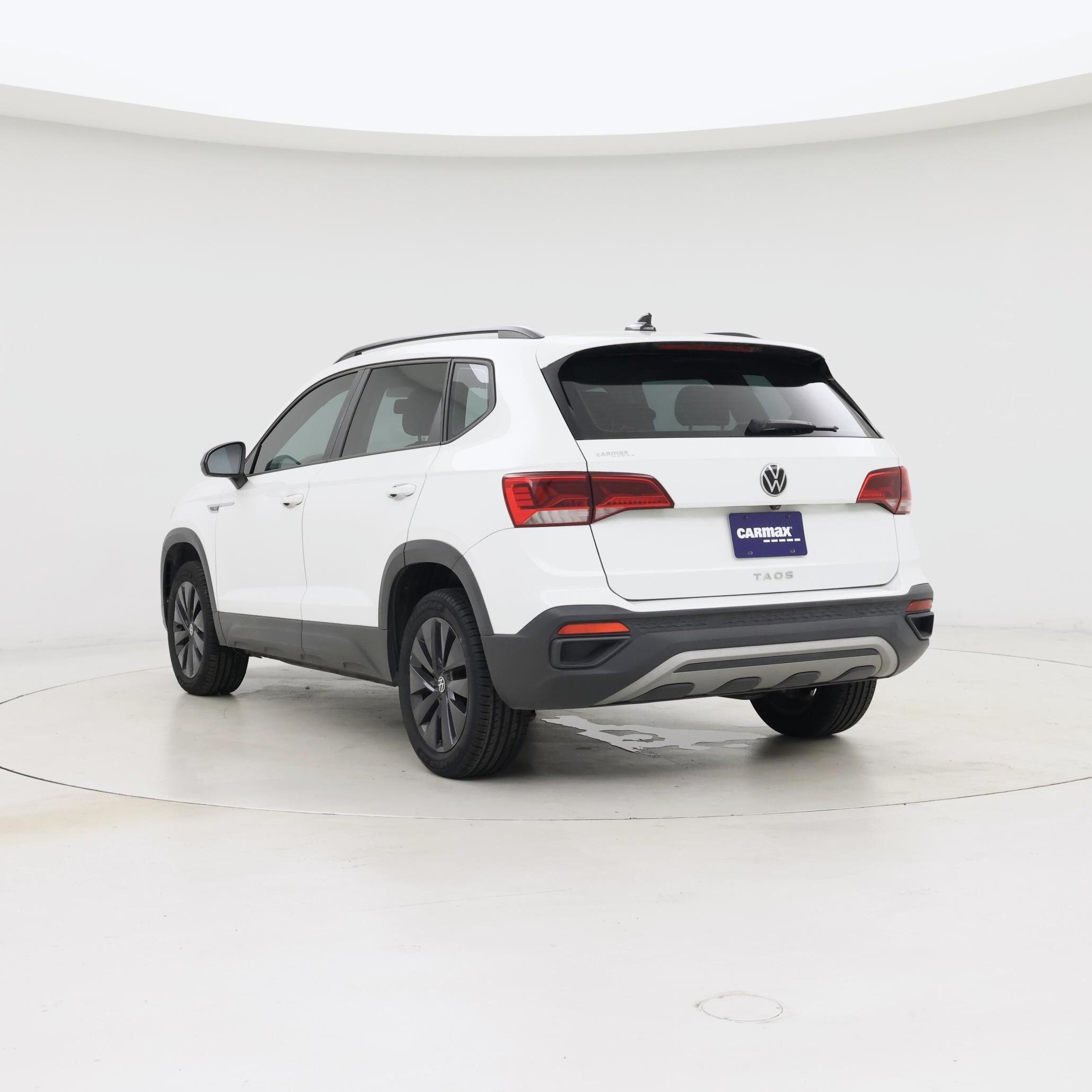 Thumbnail: 2022 Volkswagen Taos - 2