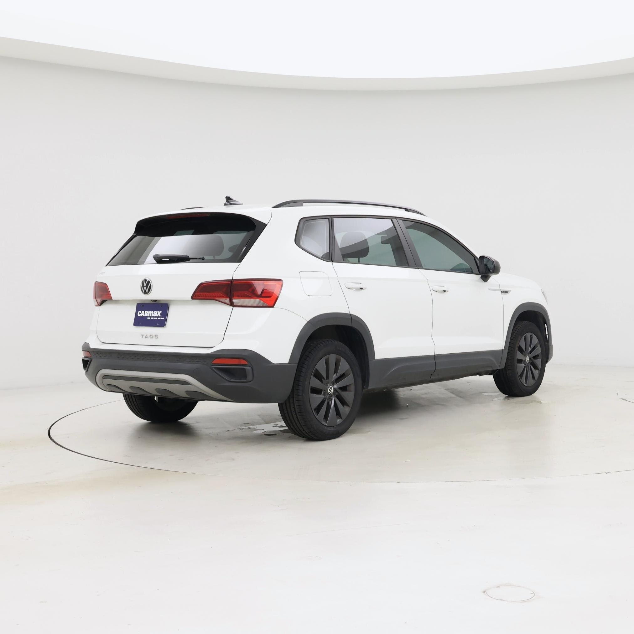Thumbnail: 2022 Volkswagen Taos - 8