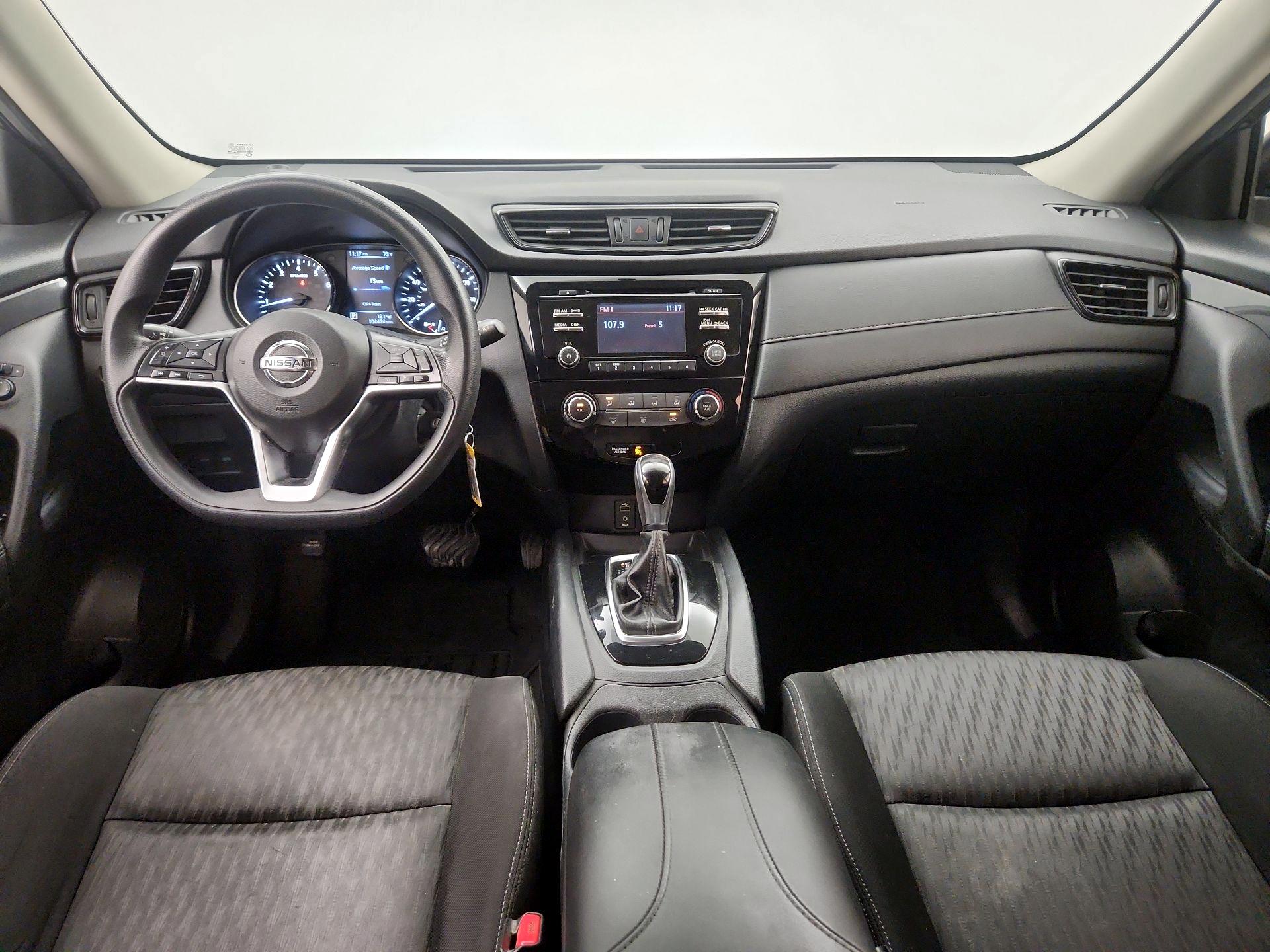 Thumbnail: 2017 Nissan Rogue - 9