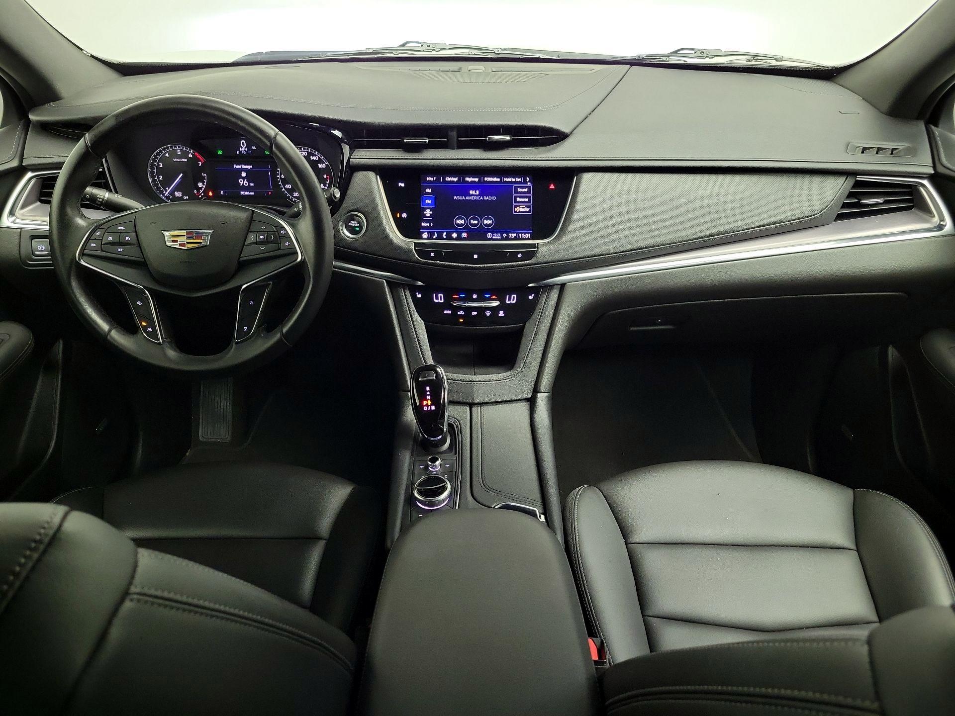 Thumbnail: 2021 Cadillac XT5 - 9