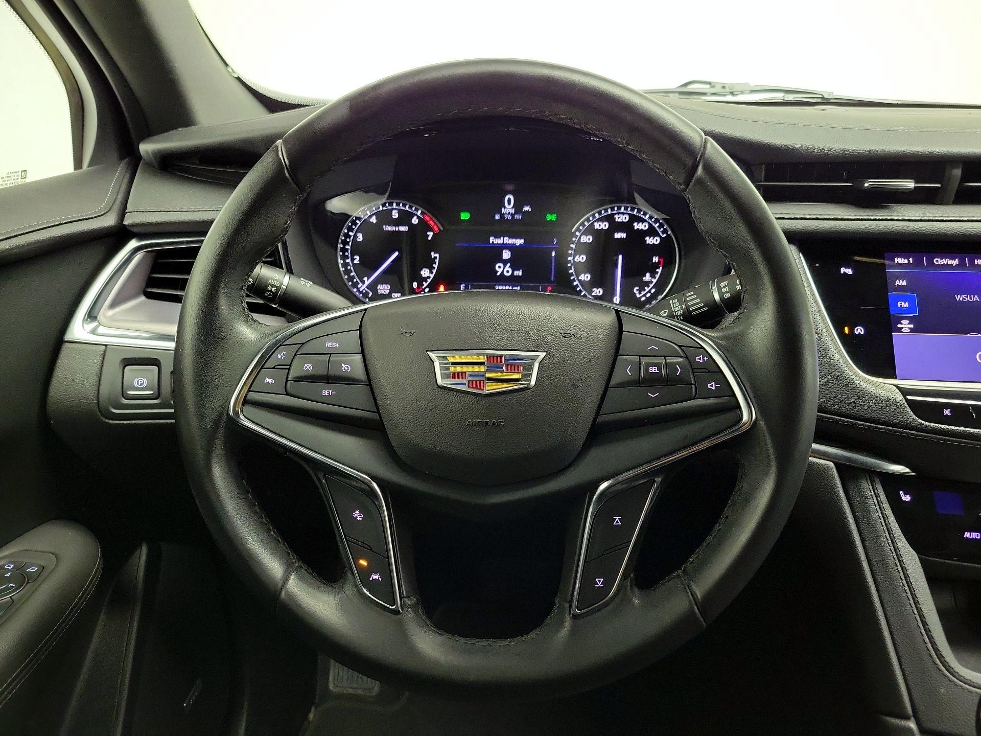 Thumbnail: 2021 Cadillac XT5 - 10
